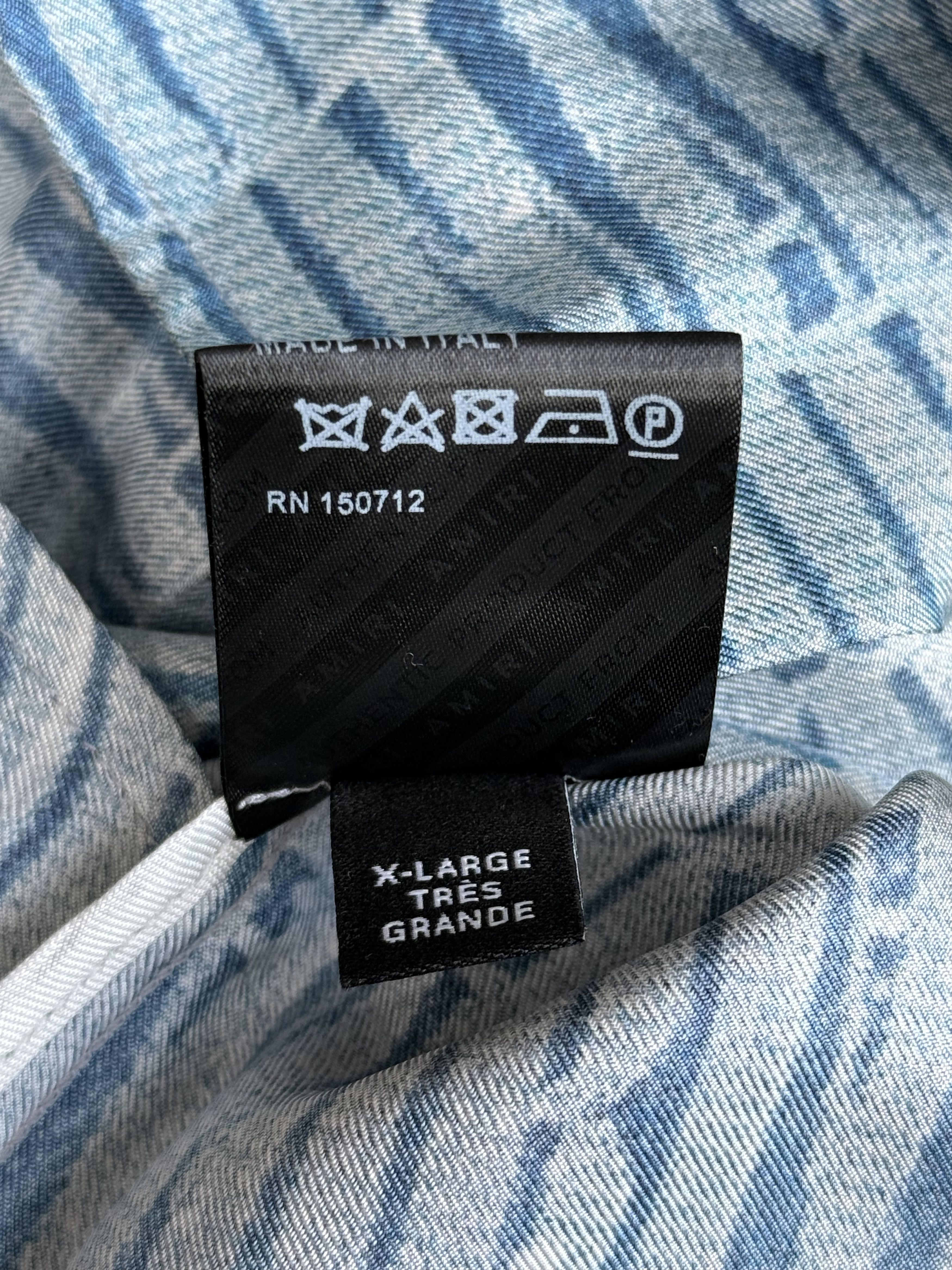 Amiri Amiri Blue & White Gradient Logo Shorts Size US 36 / EU 52 - 5 Thumbnail