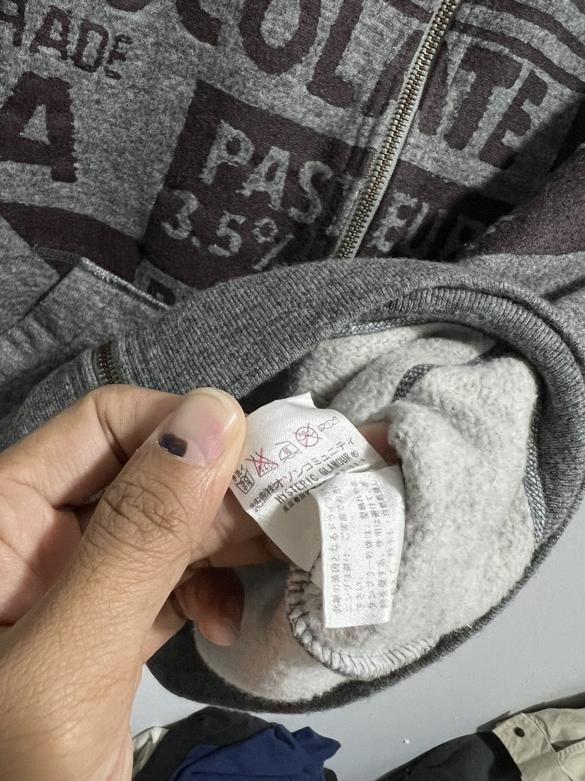 Hysteric Glamour Hysteric Glamour Graphic Zip-Up Sweatshirt Chocolate Milk Size US M / EU 48-50 / 2 - 7 Thumbnail