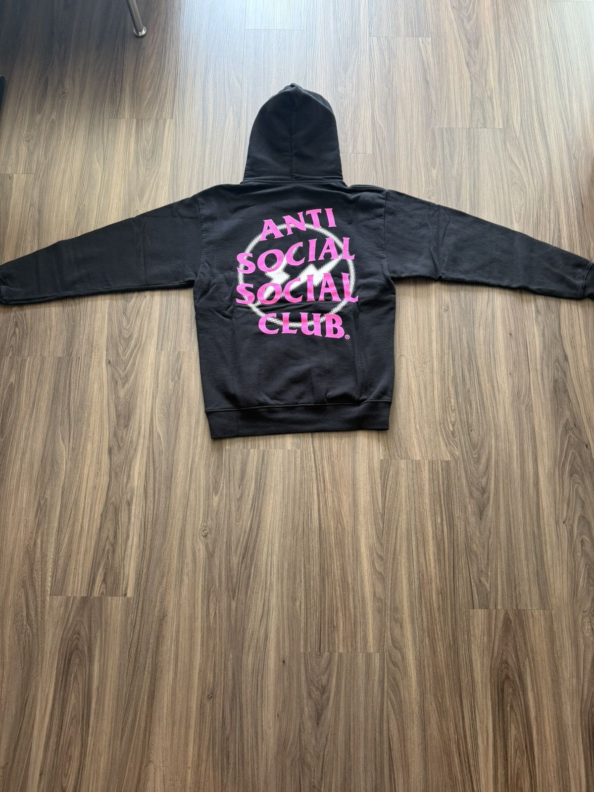 Anti Social Social Club × Fragment Design ASSC x Fragment Design Half Tone Logo Hoodie Black/Pink - S Size US S / EU 44-46 / 1 - 4 Thumbnail