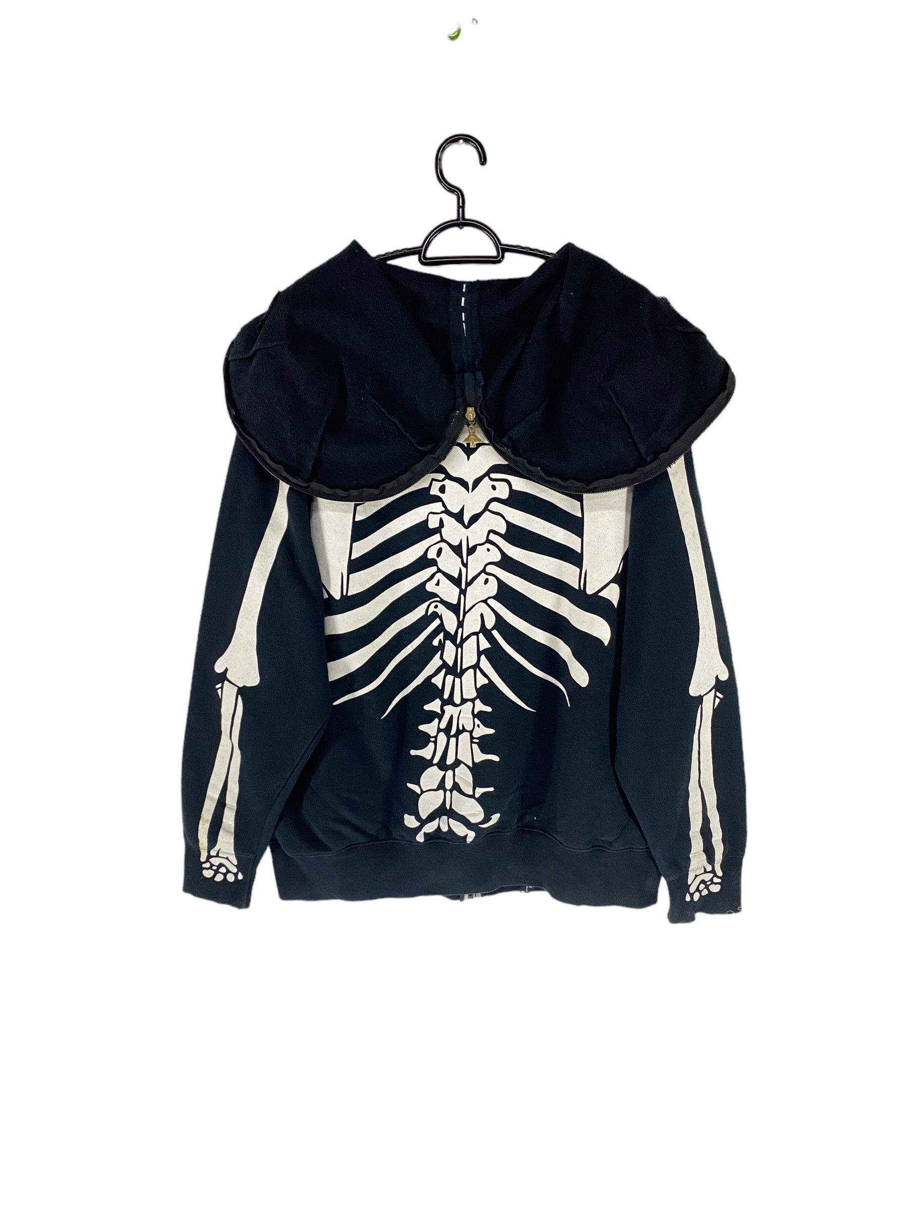 LRG × Vintage 2000s Lrg dead serious skeleton hoodie glow in the dark Size US L / EU 52-54 / 3 - 3 Thumbnail