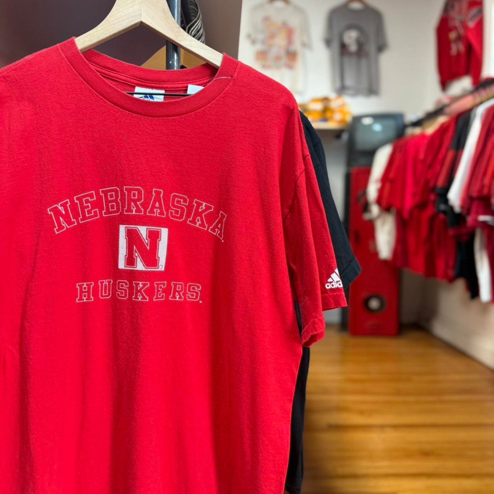 Vintage Vintage 90s Nebraska Huskers Cornhuskers Football T-Shirt Size US L / EU 52-54 / 3 - 1 Thumbnail