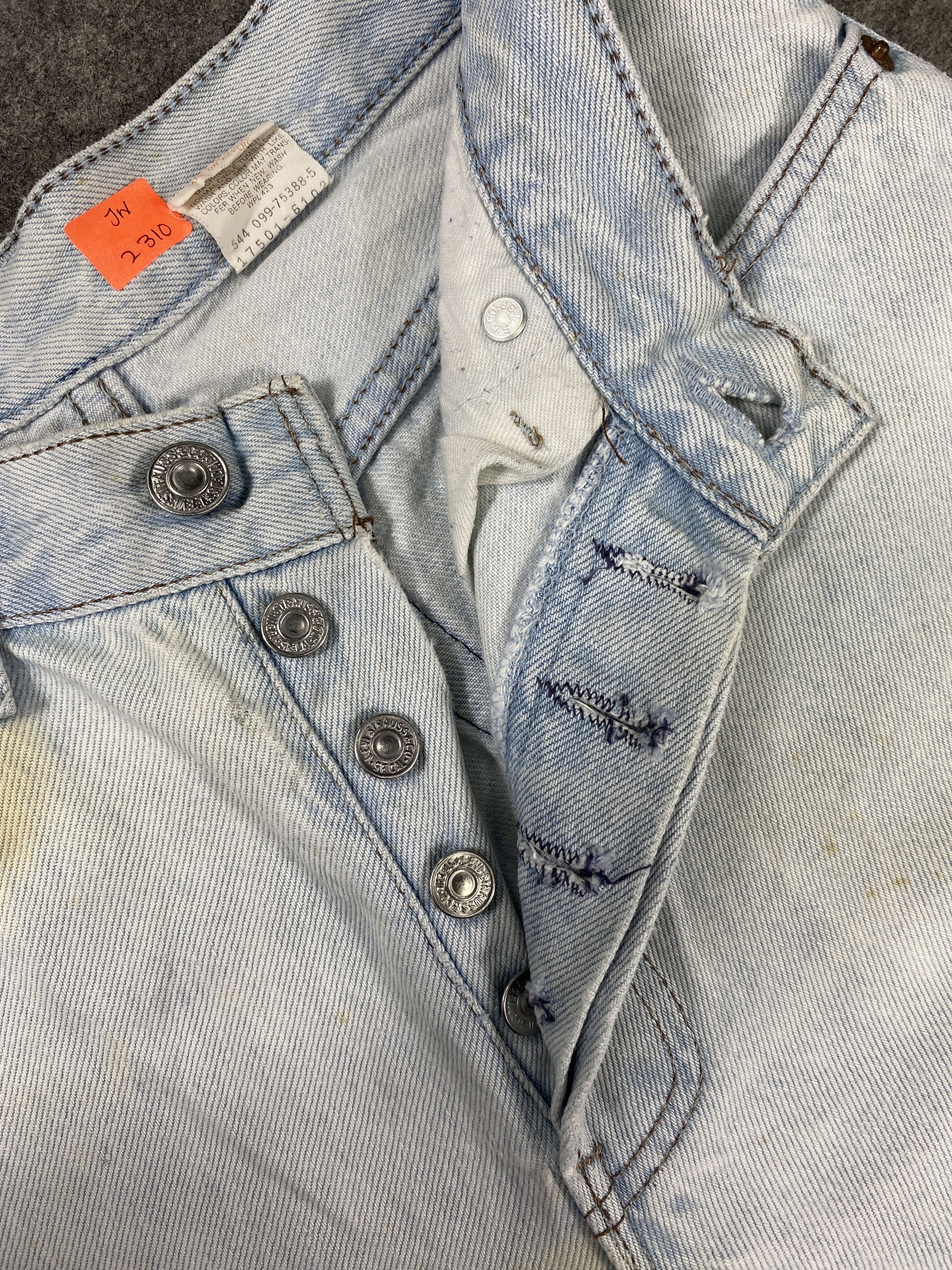 Japanese Brand W25 Light Wash Vintage Levi's 501 USA 25x27 Denim -JN2310 Size US 26 / EU 42 - 6 Thumbnail