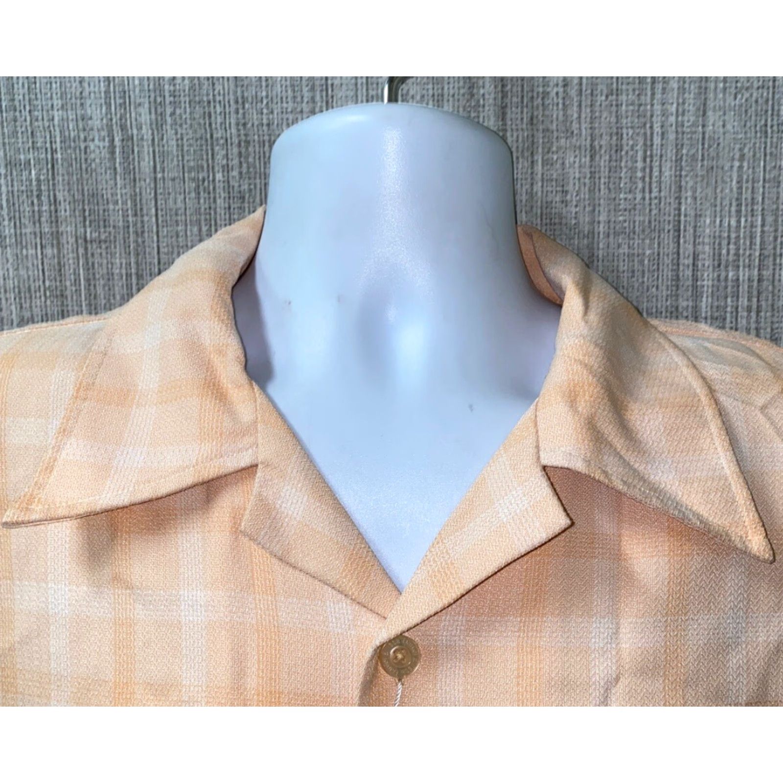 Vintage Daniel Ellissa Mens Orange Polyester Short Sleeve Button Front Shirt L Plaid Button-Up Casual Shirt Men Size US L / EU 52-54 / 3 - 3 Thumbnail