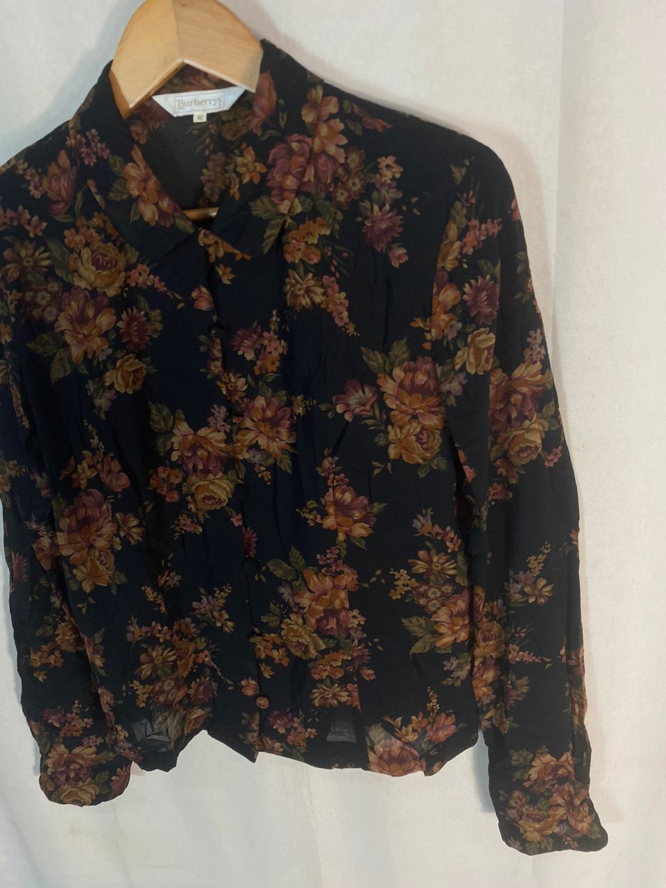 Burberry Burberry fullprint button up blouse shirt Size M / US 6-8 / IT 42-44 - 3 Thumbnail