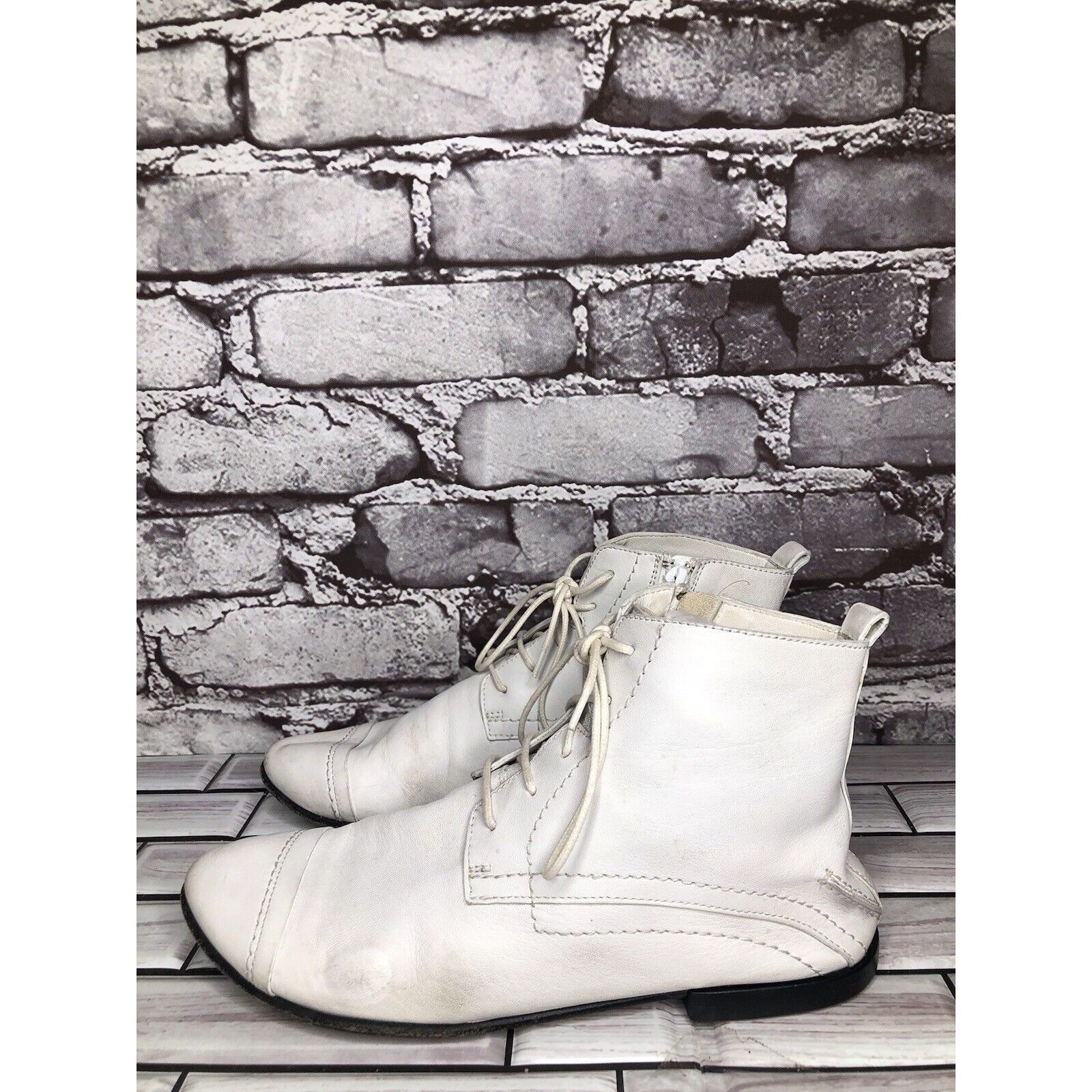 Costume National Costume National White Leather Side Zip Lace Up Ankle Boots Size US 6.5 / IT 36.5 - 12 Thumbnail