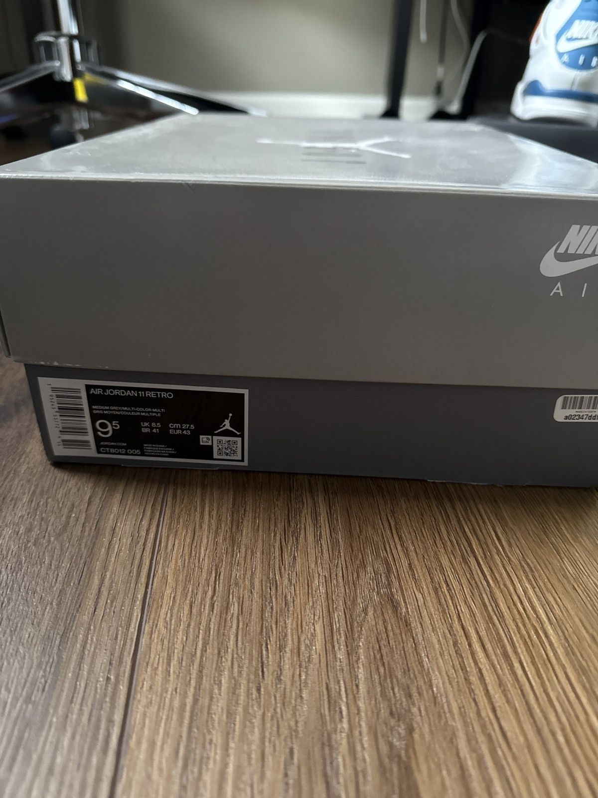 Nike Jordan 11 Cool Grey Size US 9.5 / EU 42-43 - 7 Thumbnail
