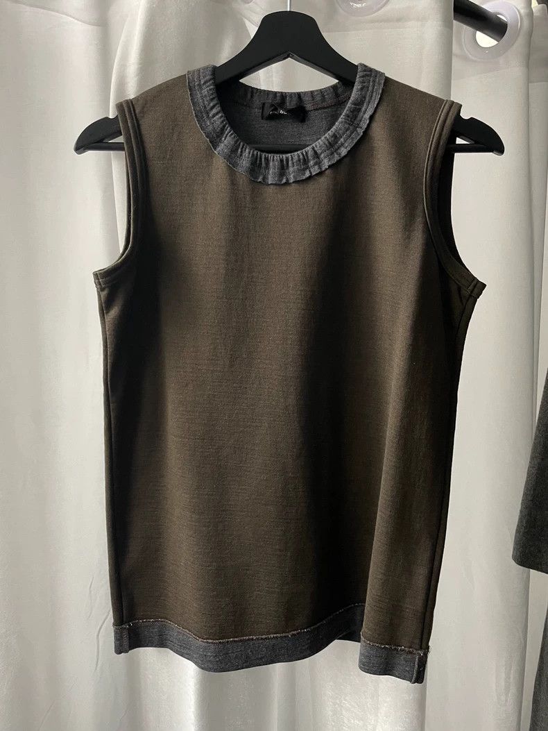 Comme des Garcons Comme des Garçons Wool sleeveless knit sleeveless Size ONE SIZE - 1 Thumbnail