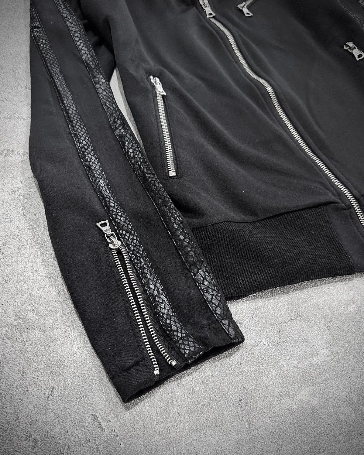 NO ID NO ID Track Jacket Bikers Vkei Lgb Ifsix Style Size US M / EU 48-50 / 2 - 4 Thumbnail