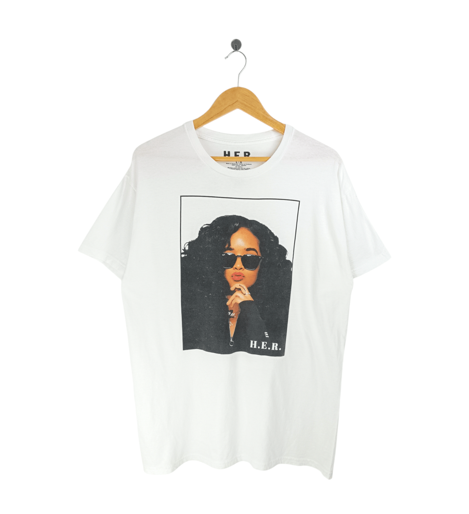 Rap Tees VINTAGE H.E.R. PORTRAIT CUTE RAP TEES tyla sza travis scott Size US L / EU 52-54 / 3 - 1 Thumbnail