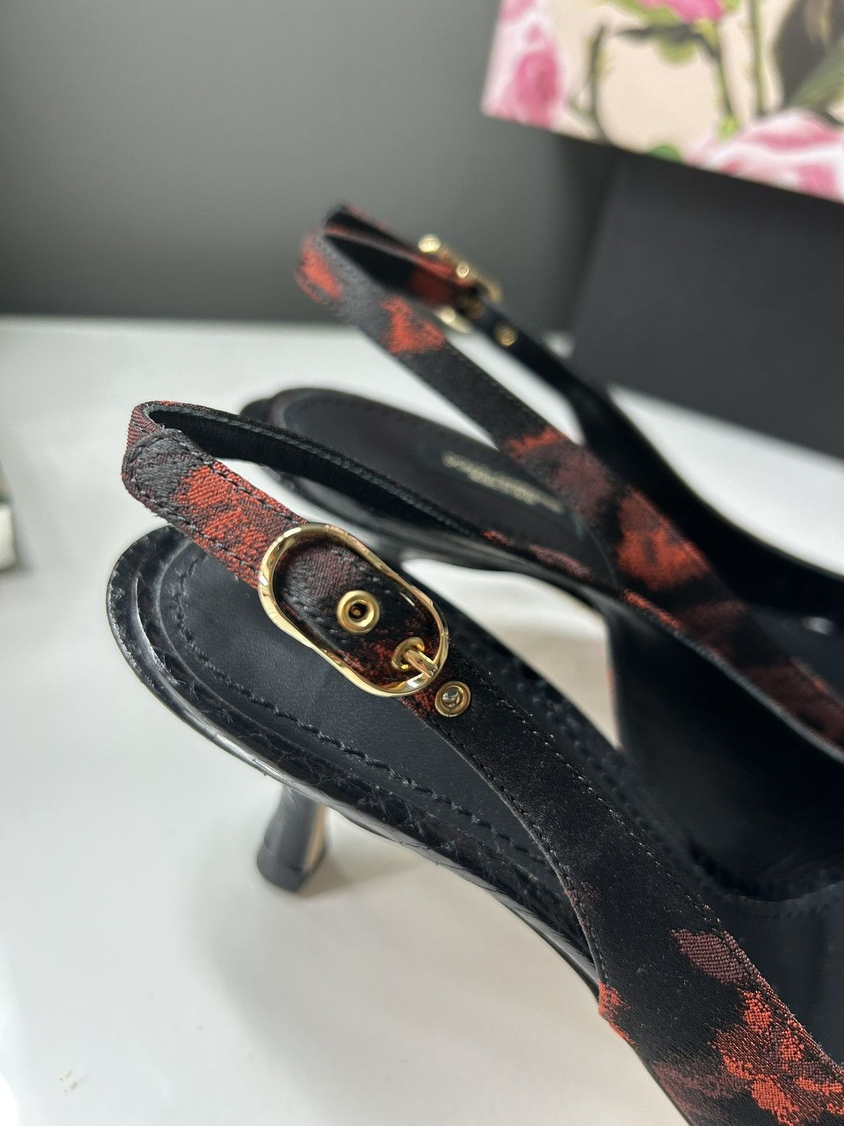 Dolce & Gabbana Lori Jewel Buckle Floral Heels 38.5 (US W8)