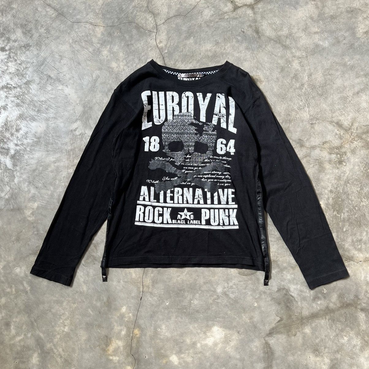 Japanese Brand 2000s Euroyal Vkei Style Skull LS Shirt Size US L / EU 52-54 / 3 - 1 Thumbnail