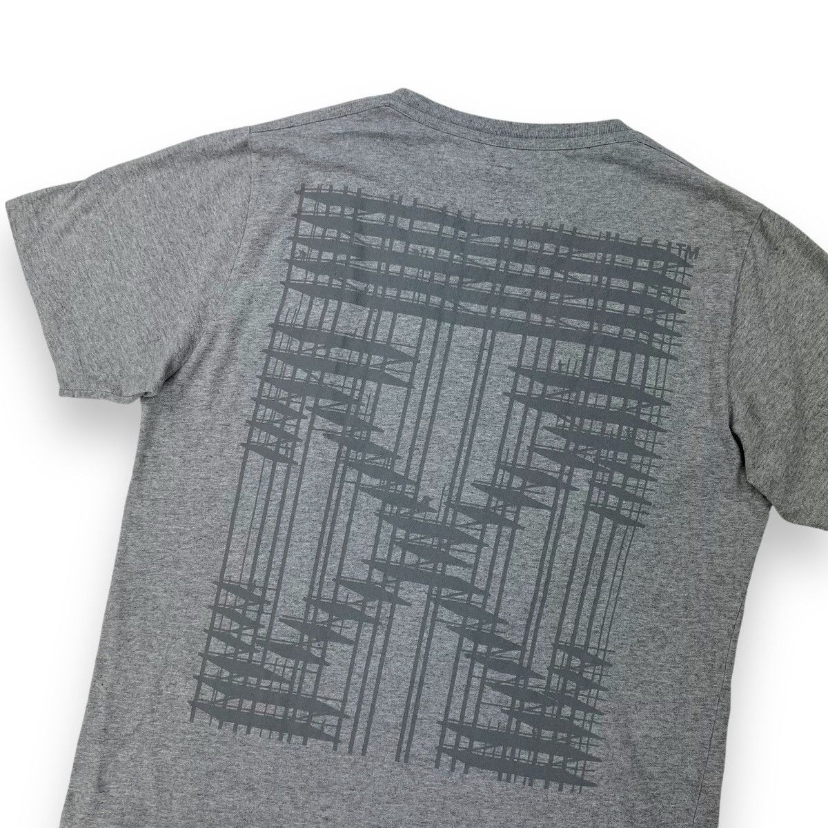 Off-White Off-White Industrial 3M Arrows Grey T Shirt Size US L / EU 52-54 / 3 - 1 Thumbnail
