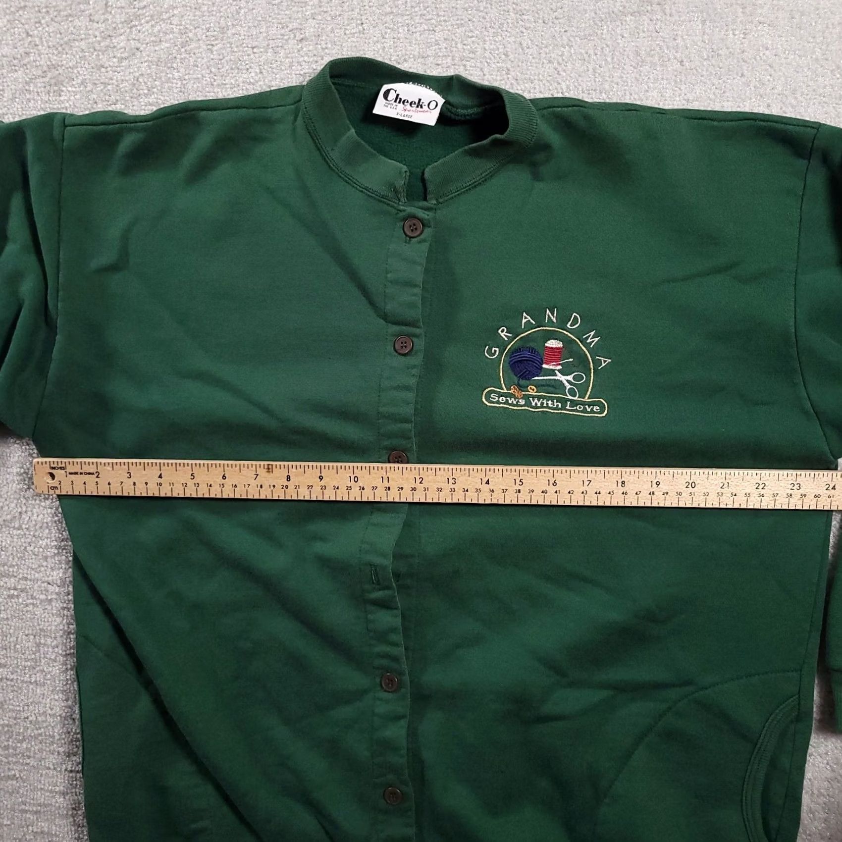 Vintage VINTAGE Cheek-O Sportswear Embroidered Grandma Sews With Love XL Green Button-Up Shirt Womens XXL? Size XL / US 12-14 / IT 48-50 - 2 Thumbnail