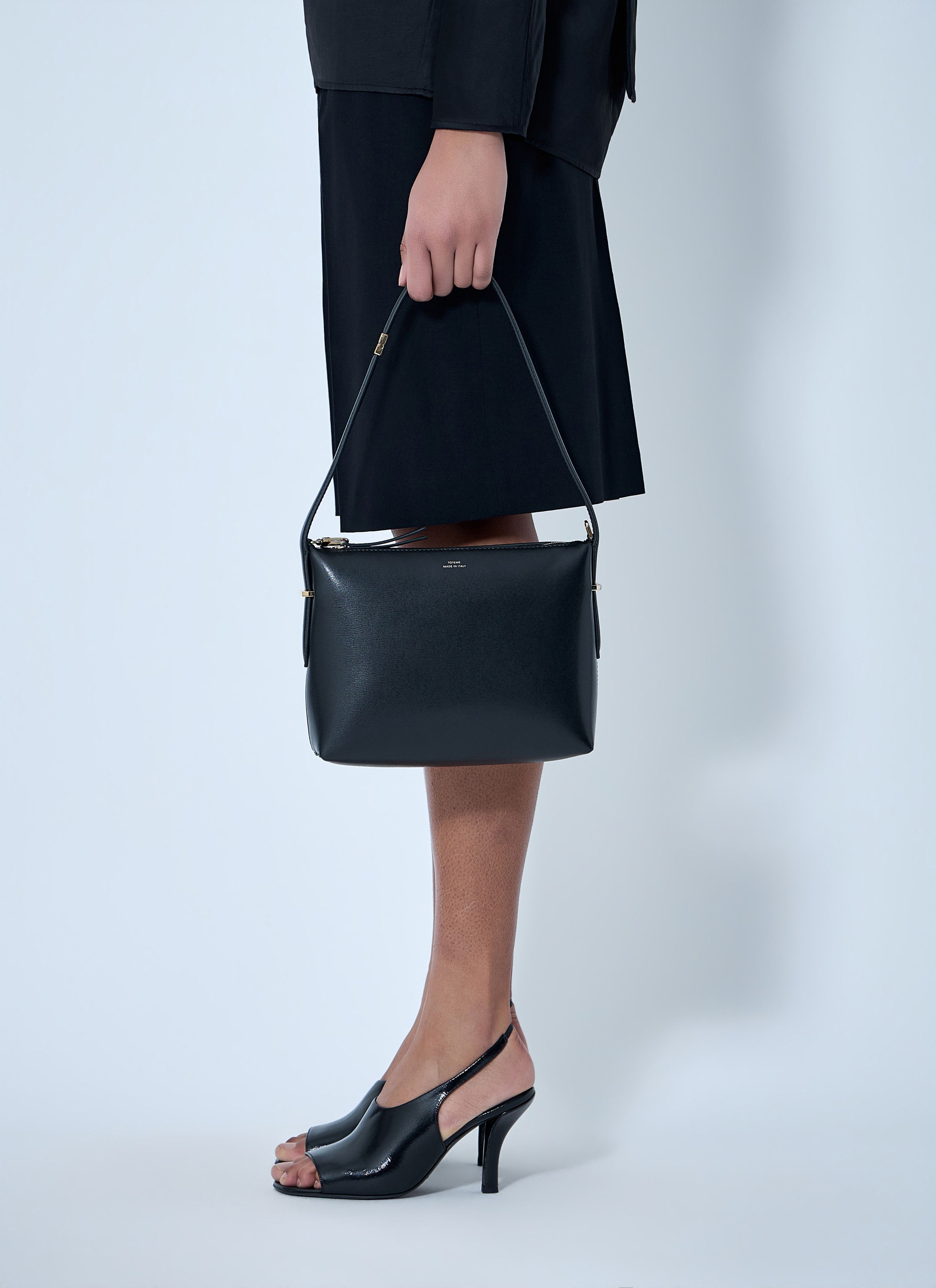 Toteme Bevel Leather Wristlet Handbag Size ONE SIZE - 1 Thumbnail