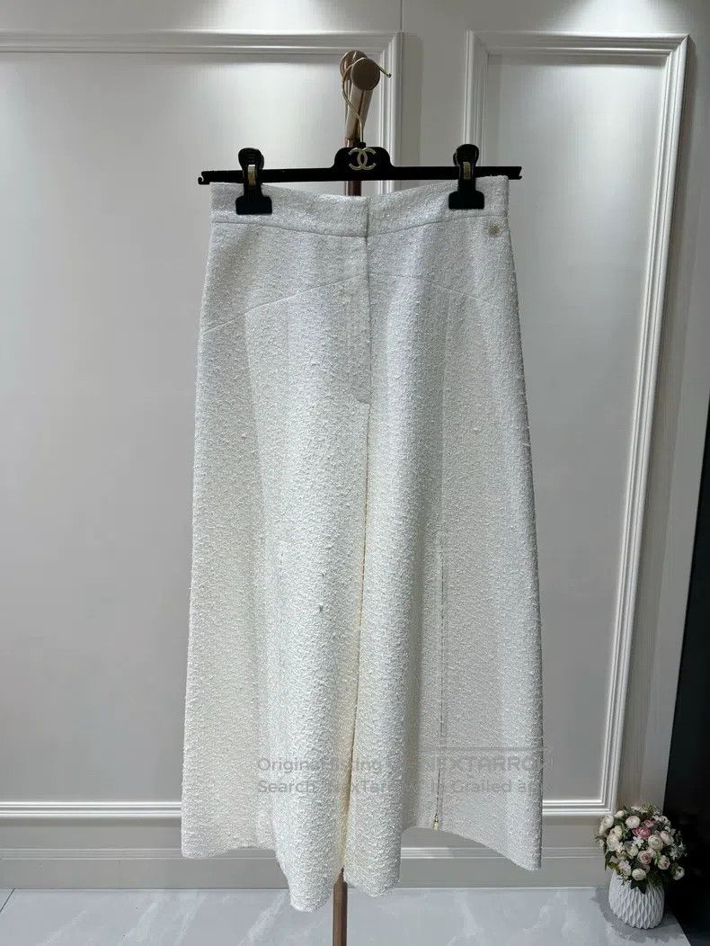 Chanel Chanel Beach Series Beige Pearly Woven Wide-leg Pants Size 25" / US 0 / IT 36 - 1 Thumbnail