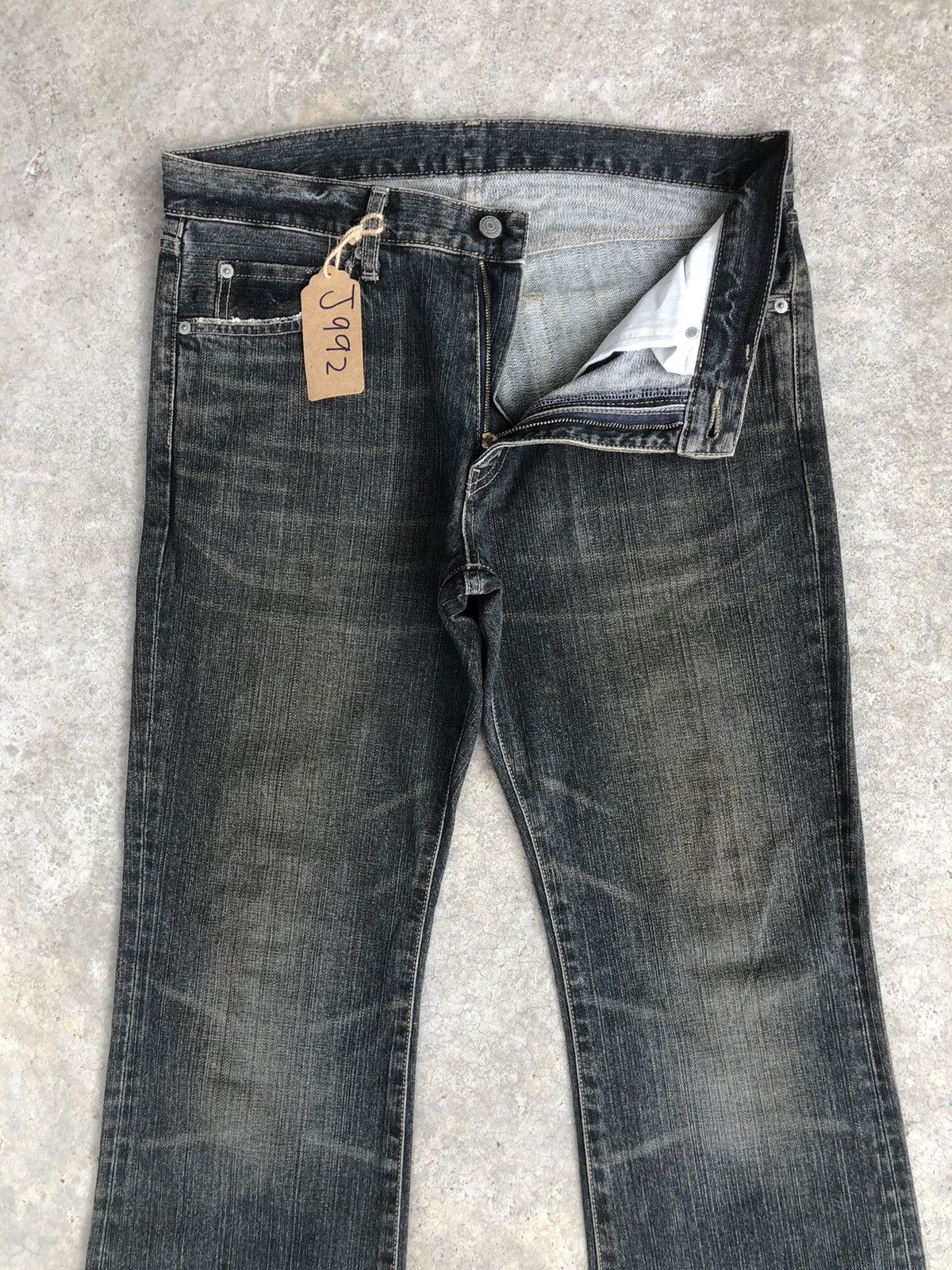 If Six Was Nine Japanese Uniqlo Flared Jeans Distressed Jeans Broken Denim Size US 34 / EU 50 - 3 Thumbnail
