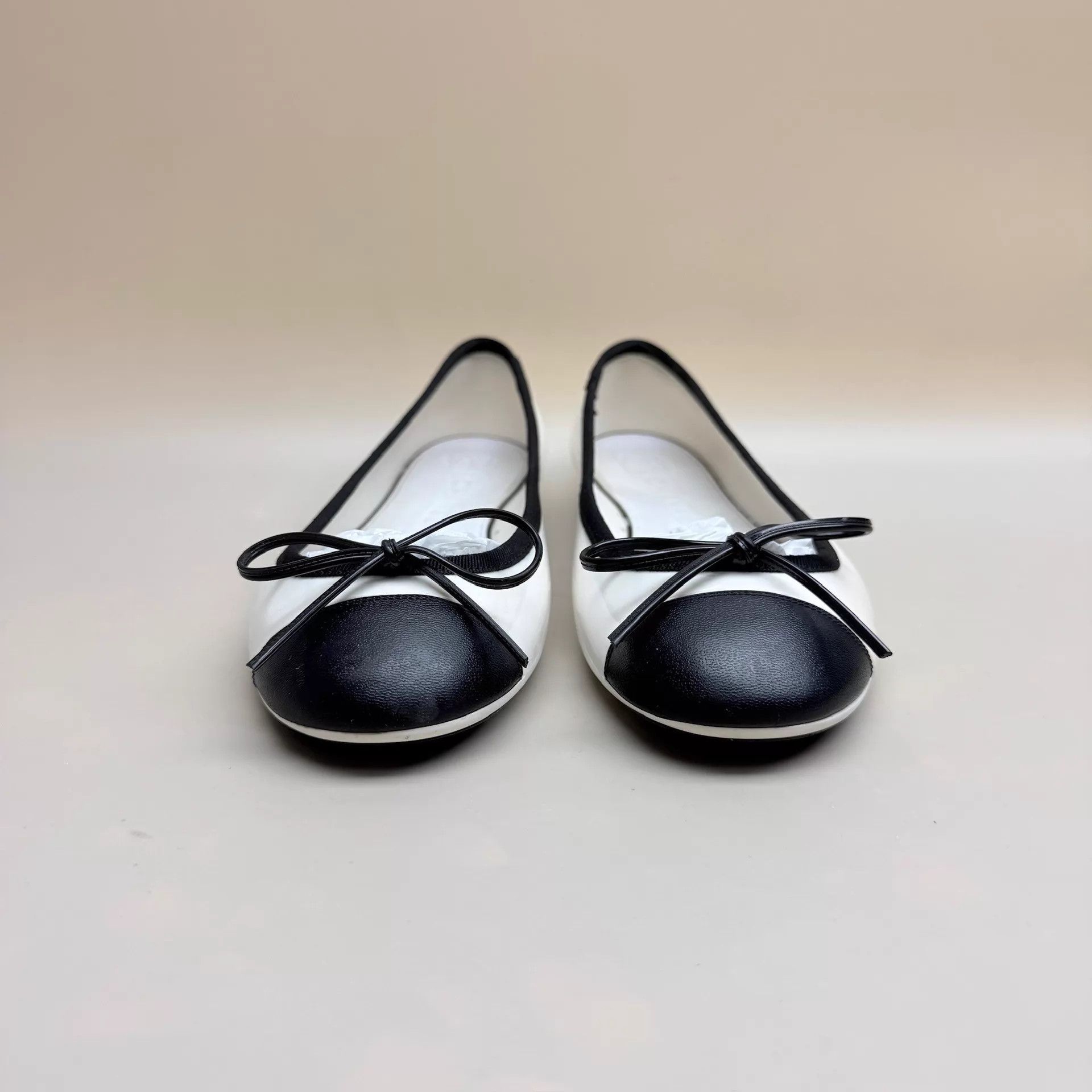 Chanel CHANEL Black & White Panda CC Low Heel Pumps 36 95 Size US 5.5 / IT 35.5 - 2 Thumbnail