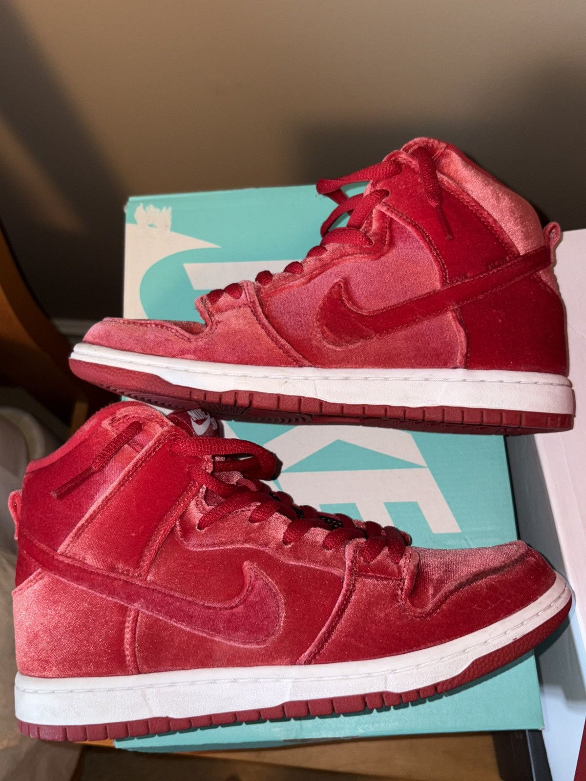 Nike SB Nike SB Dunk High Red velvet Size US 7.5 / EU 40-41 - 5 Thumbnail