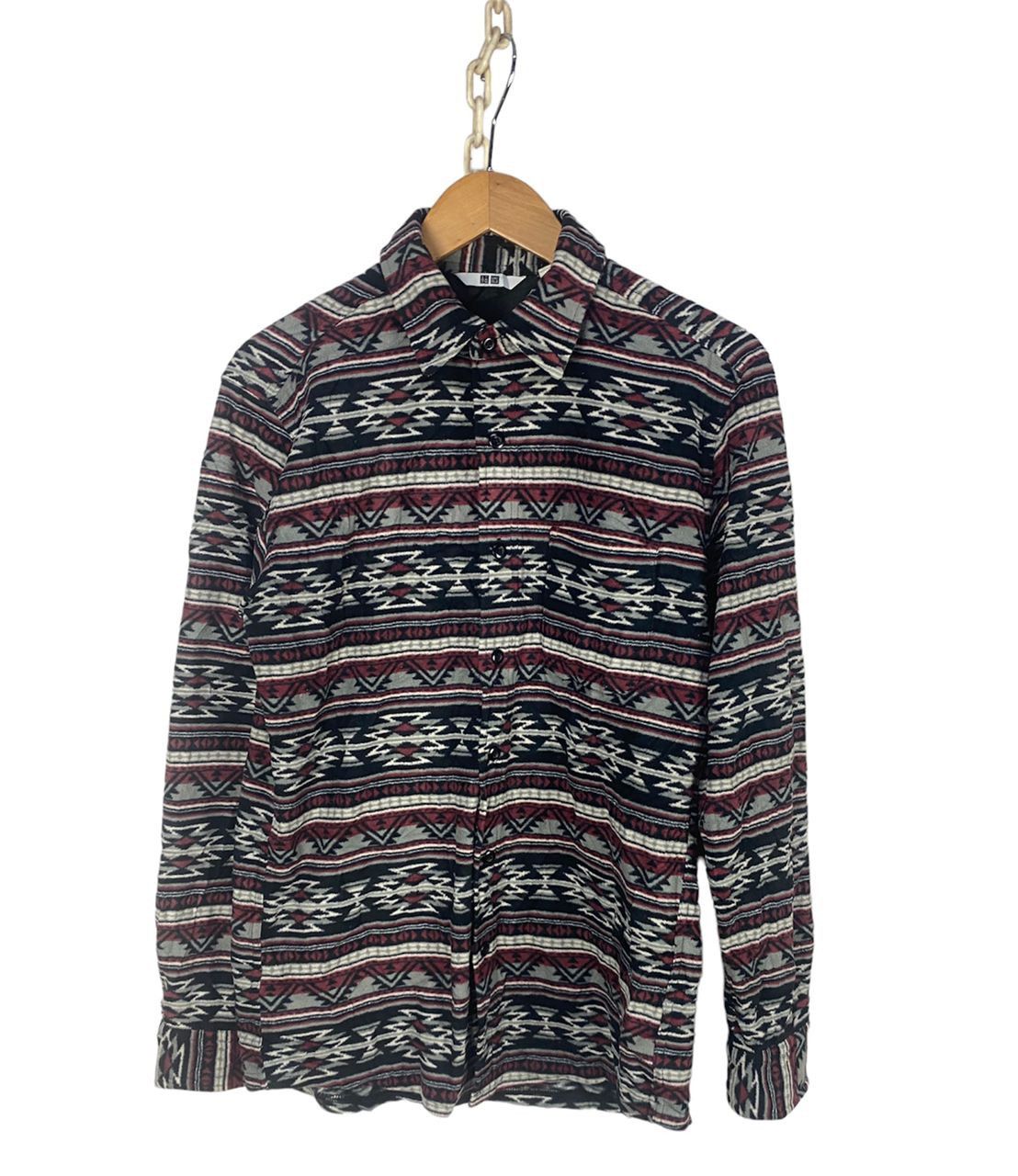 Uniqlo Uniqlo fullprint Navajo button up shirt Size US M / EU 48-50 / 2 - 1 Thumbnail