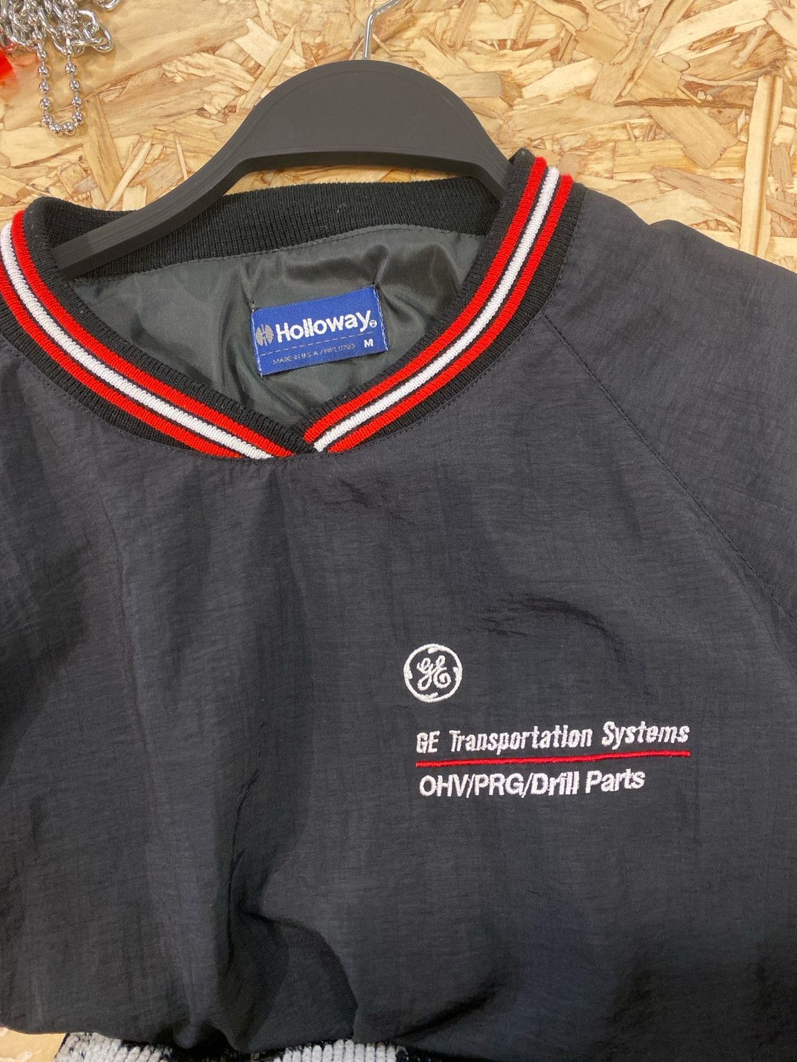 Holloway Embroidered GE Windbreaker Size US M / EU 48-50 / 2 - 2 Thumbnail