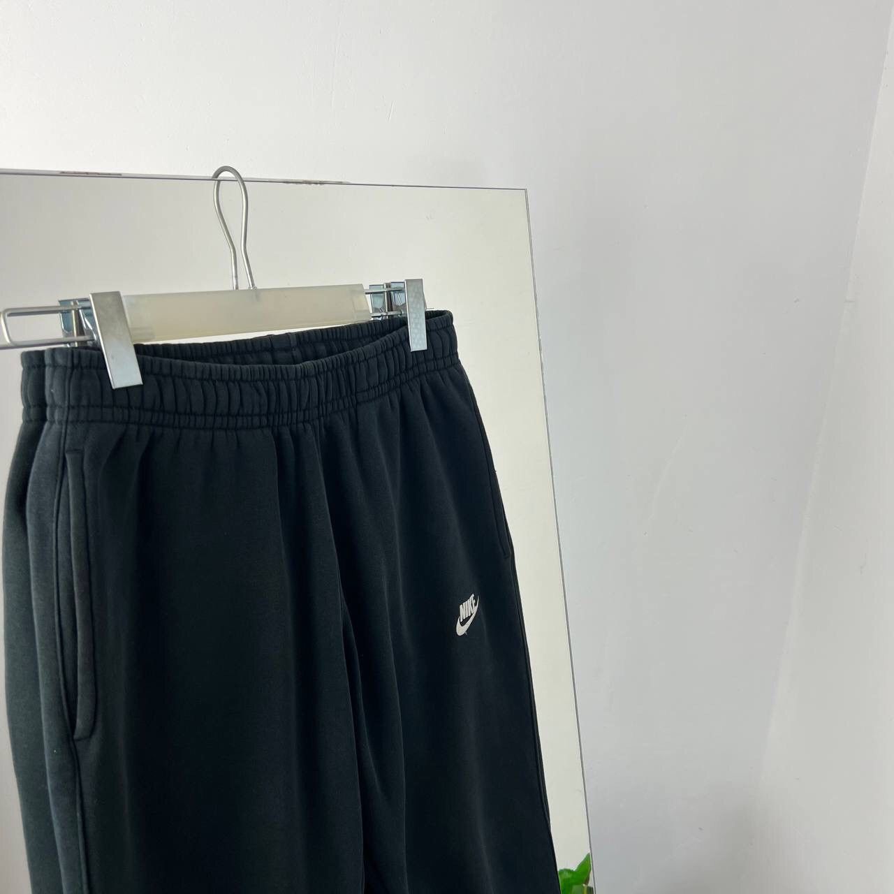 Nike Sweatpants Nike Black Mini Swoosh Y2K Style Baggy Fit Size US 30 / EU 46 - 3 Thumbnail