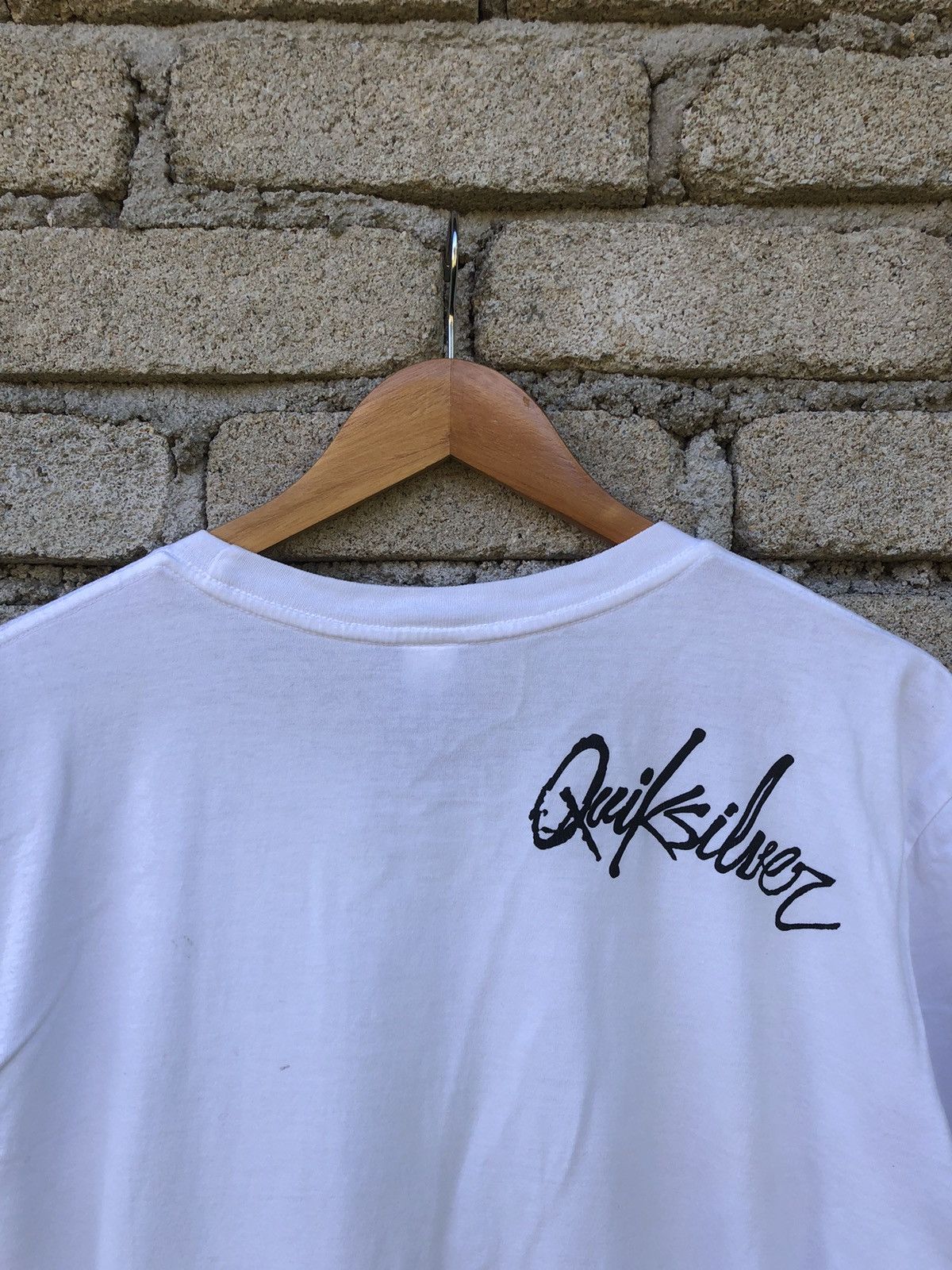 Quiksilver Vintage Y2K Quiksilver All Logo Surfing Tshirt Size US L / EU 52-54 / 3 - 12 Thumbnail