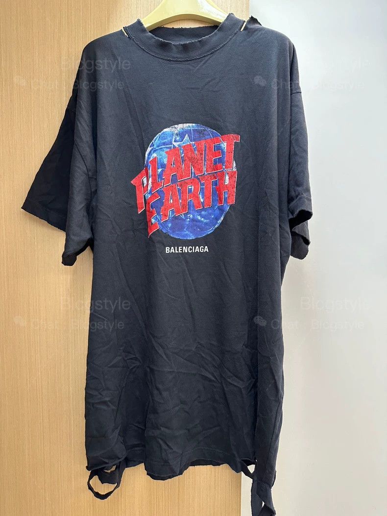 Balenciaga Balenciaga Earth Washed Vintage Ripped Distressed Short Sl Size US L / EU 52-54 / 3 - 1 Thumbnail