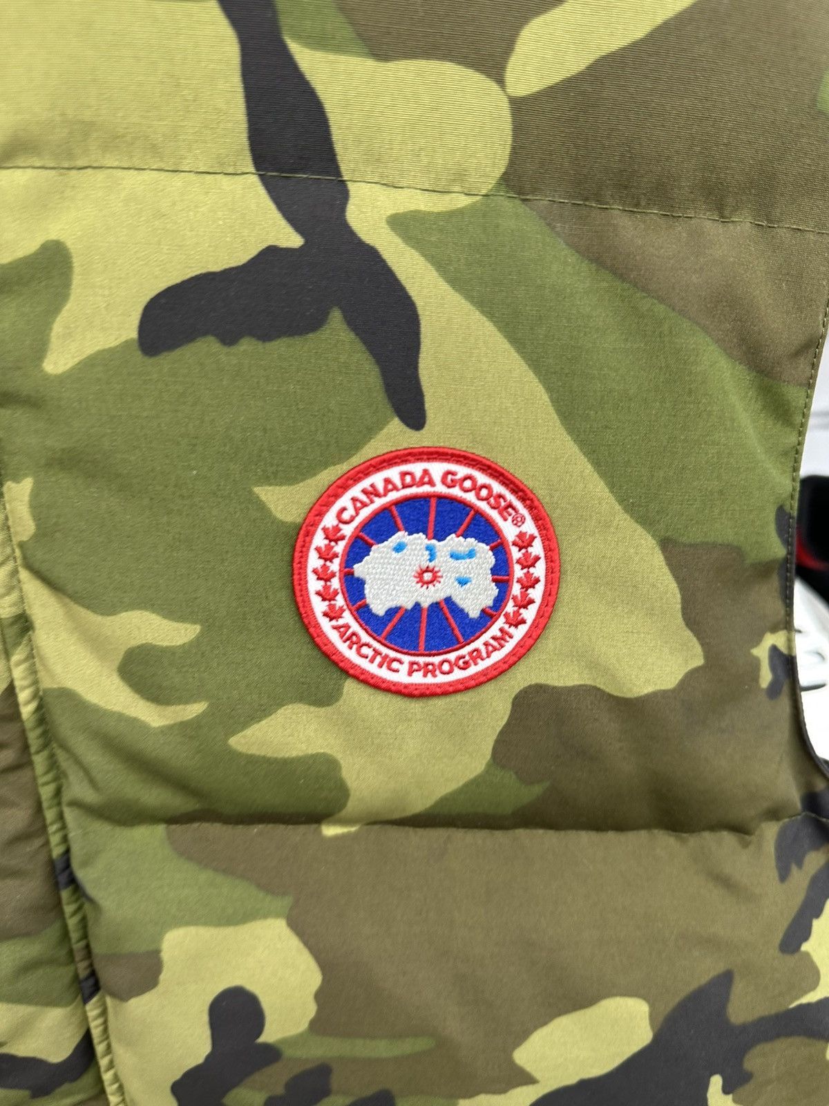 Canada Goose Canada Goose - Garson Down Vest (Camo) Size US XXL / EU 58 / 5 - 2 Thumbnail