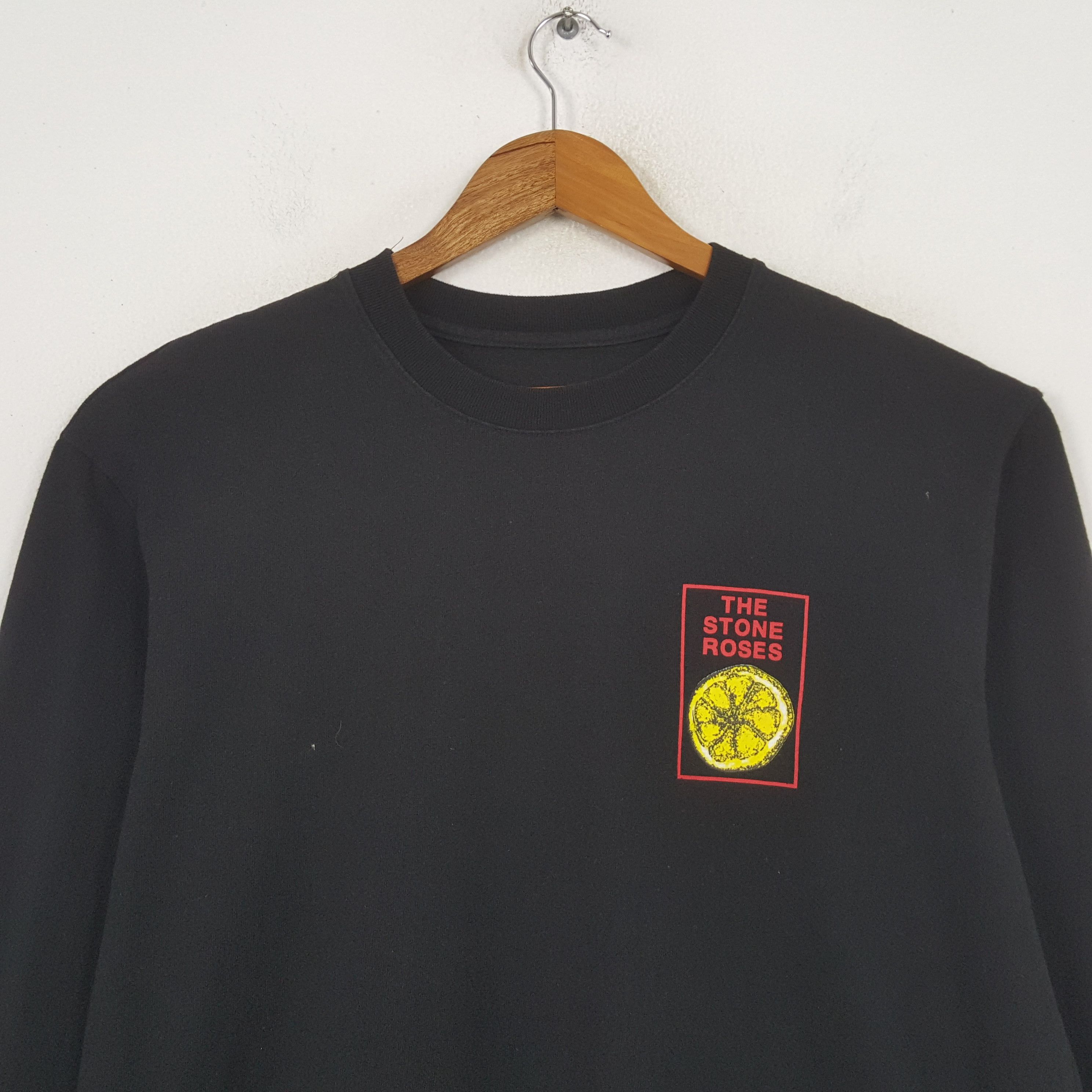 Vintage Vintage The Stone Roses British Rock Band T-shirt RR4 Size US XL / EU 56 / 4 - 4 Thumbnail