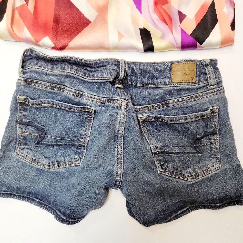 American Eagle Outfitters American Eagle Denim Shorts Size 2 Size 26" / US 2 / IT 38 - 3 Thumbnail