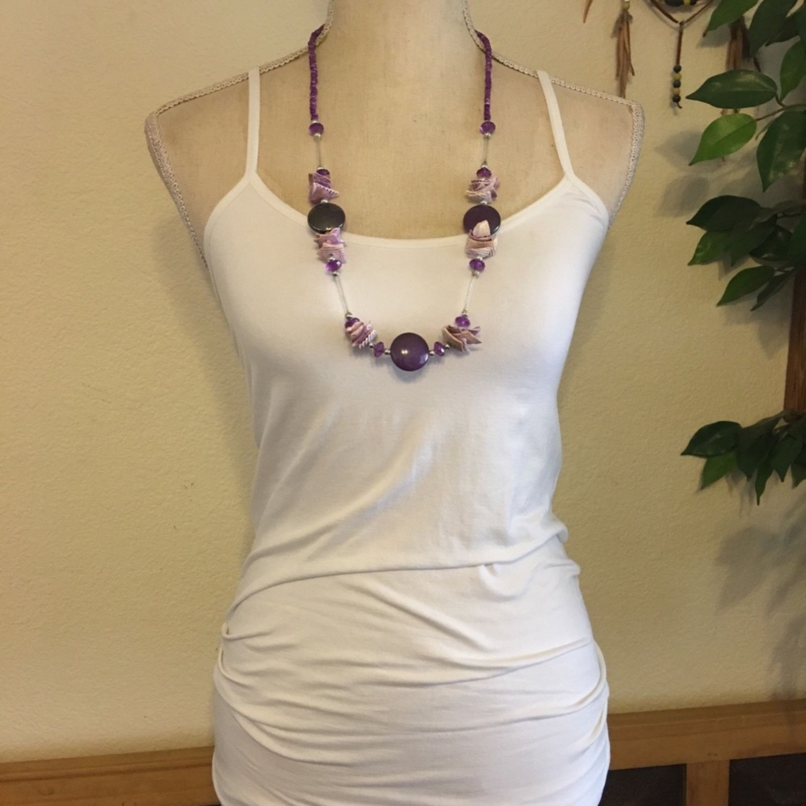 Vintage Vintage painted natural shell and bead necklace Size ONE SIZE - 4 Thumbnail