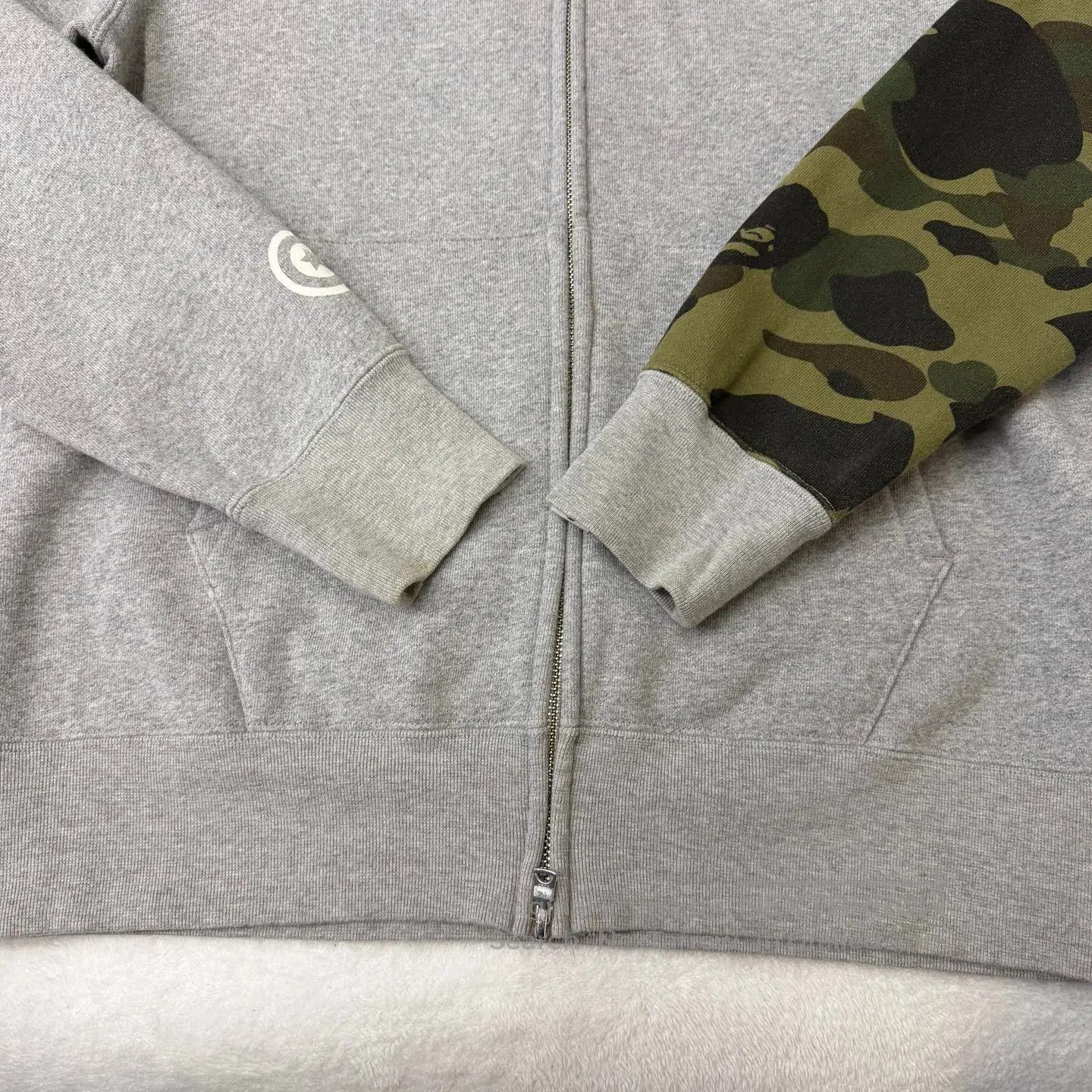 Bape BAPE Gray Camo Shark Zip Hoodie. Size US M / EU 48-50 / 2 - 2 Thumbnail