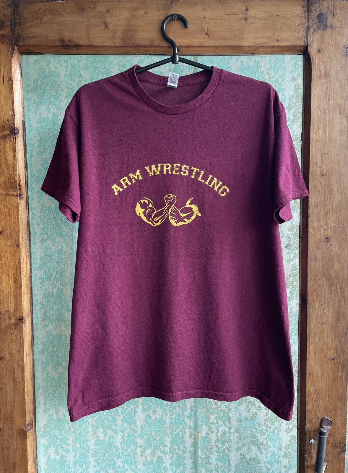 Gildan Men’s Arm Wrestling Size L T Shirt Size US L / EU 52-54 / 3 - 1 Thumbnail
