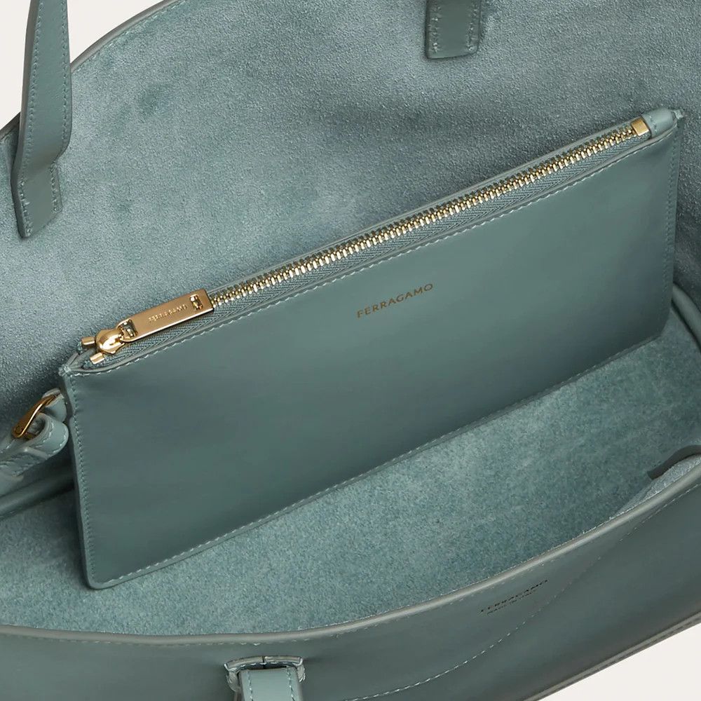 Salvatore Ferragamo o1s1rm0924 Size: OS / Charming Tote Bag in Sage Green Size ONE SIZE - 3 Thumbnail