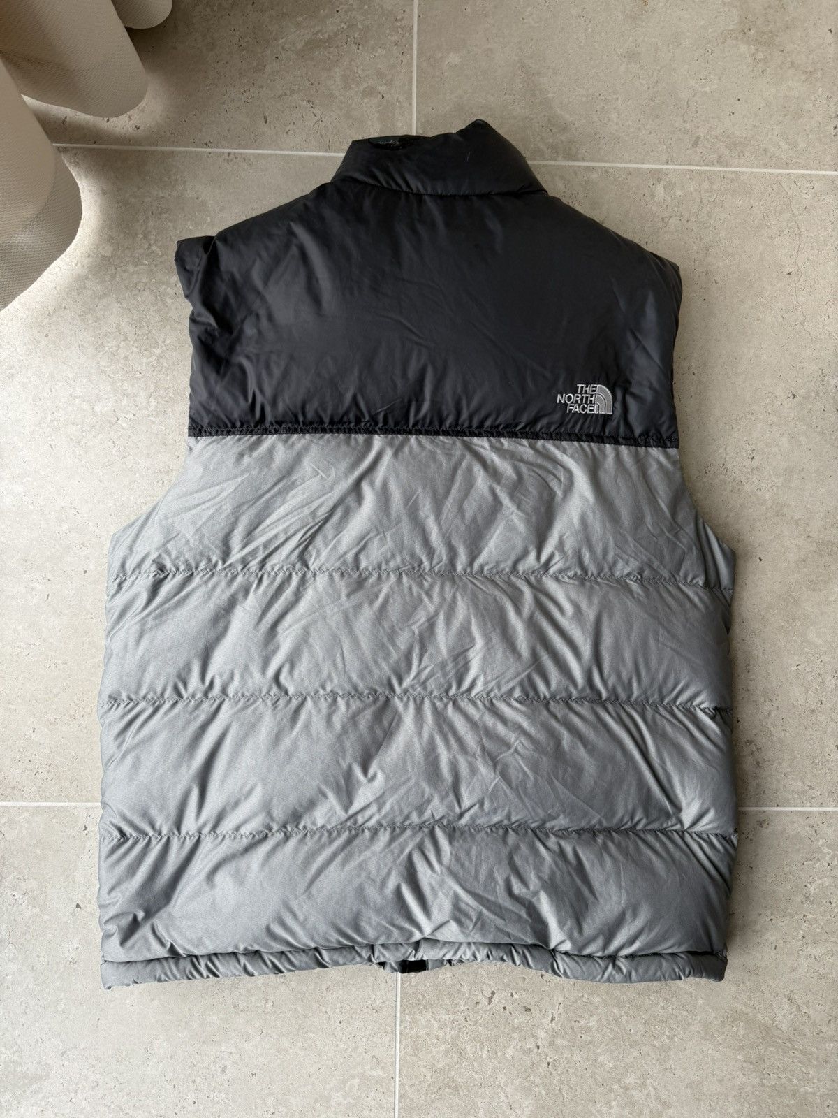 The North Face THE NORTH FACE Vest Down Nuptse Puffer 700 Black Men’s Size US M / EU 48-50 / 2 - 2 Thumbnail