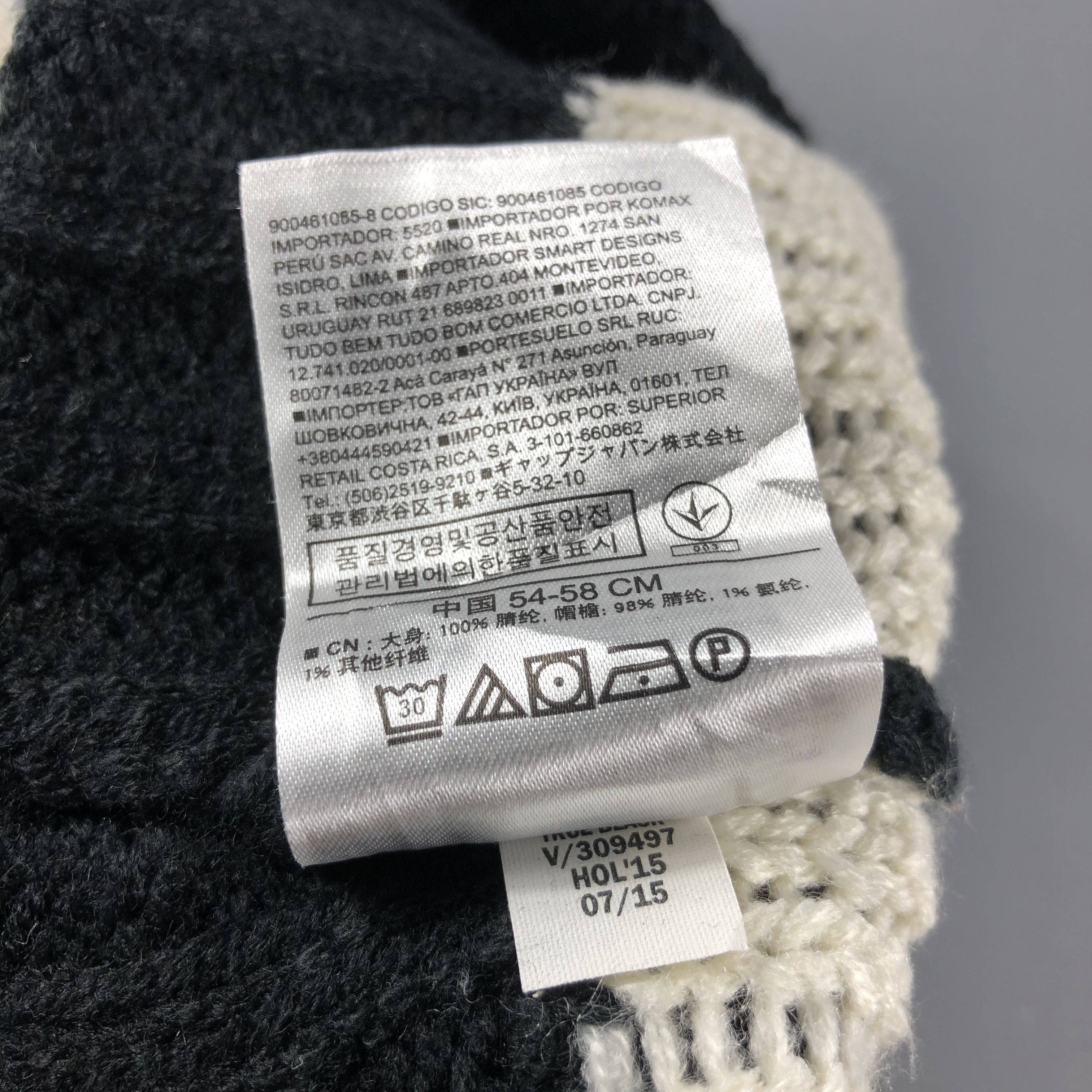 Gap GAP LOVE Bobble Beanie Snowcap Snow Hat B562 Size ONE SIZE - 6 Thumbnail
