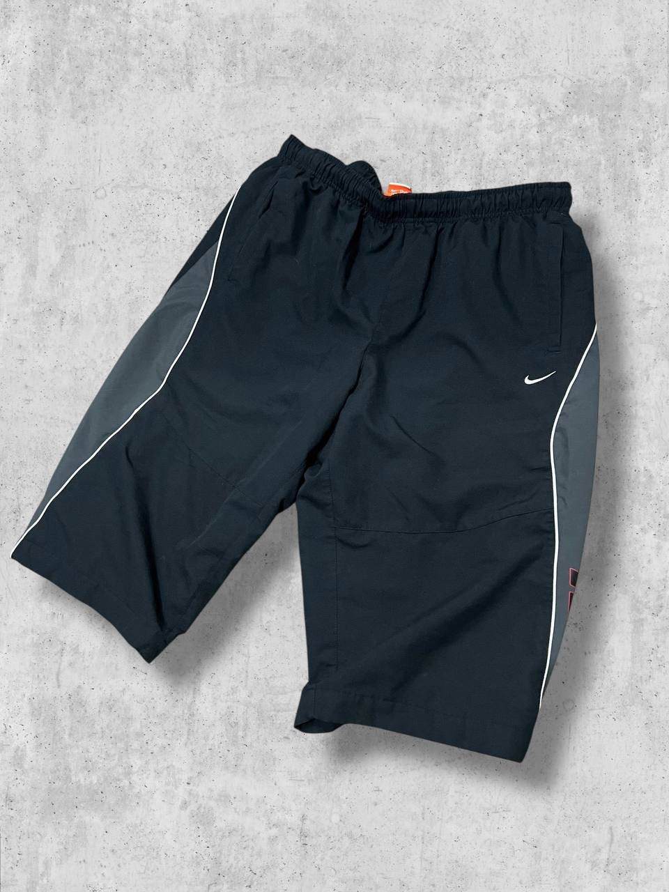 Nike Nike Vintage Long Baggy Shorts Bermuda track swoosh Size US 36 / EU 52 - 2 Thumbnail