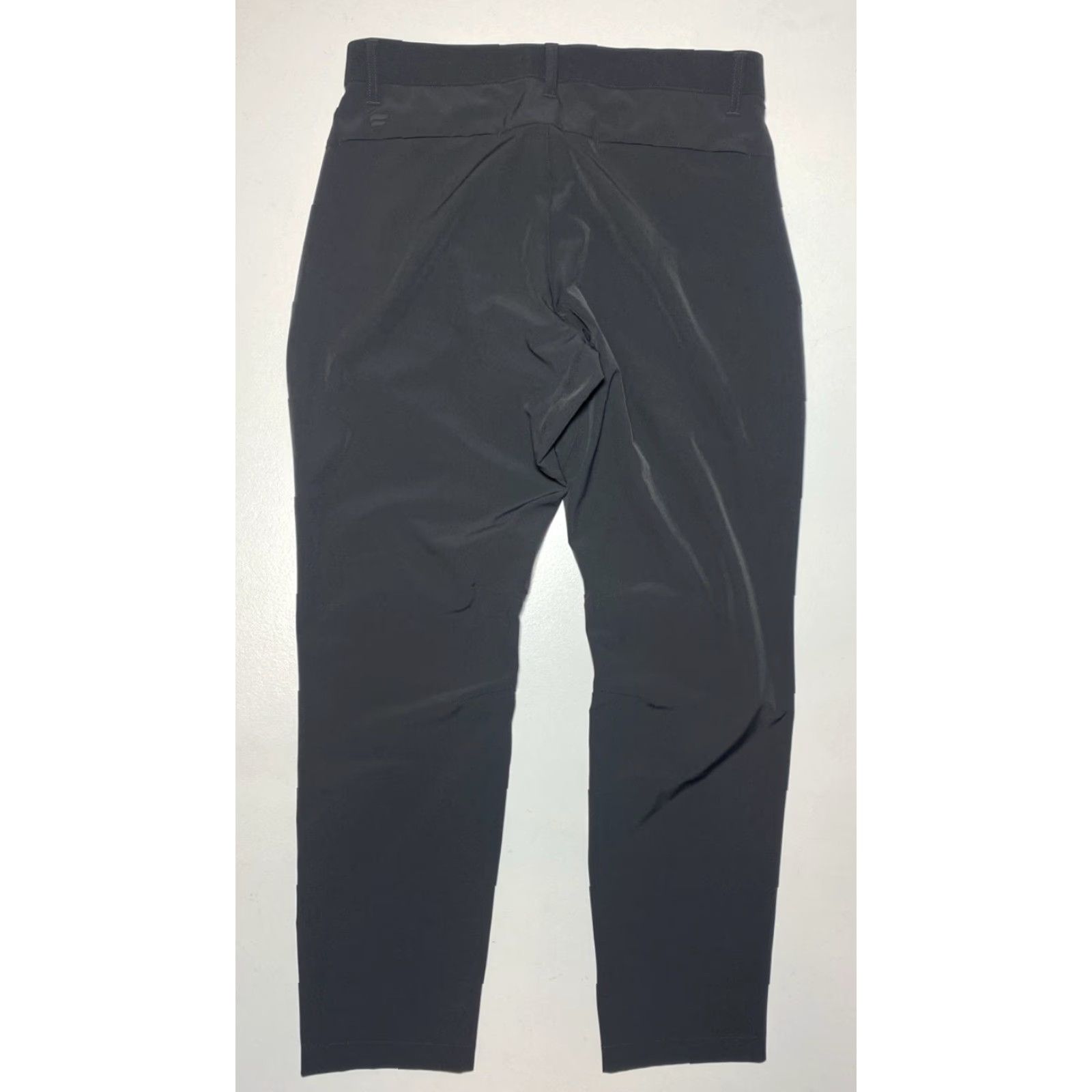 Fabletics NWT Fabletics Men’s The Only Pant Classic Fit Gray 30x29 Pants Regular Gray City Sports Chino 30 in Inseam Mens Size US 30 / EU 46 - 3 Thumbnail
