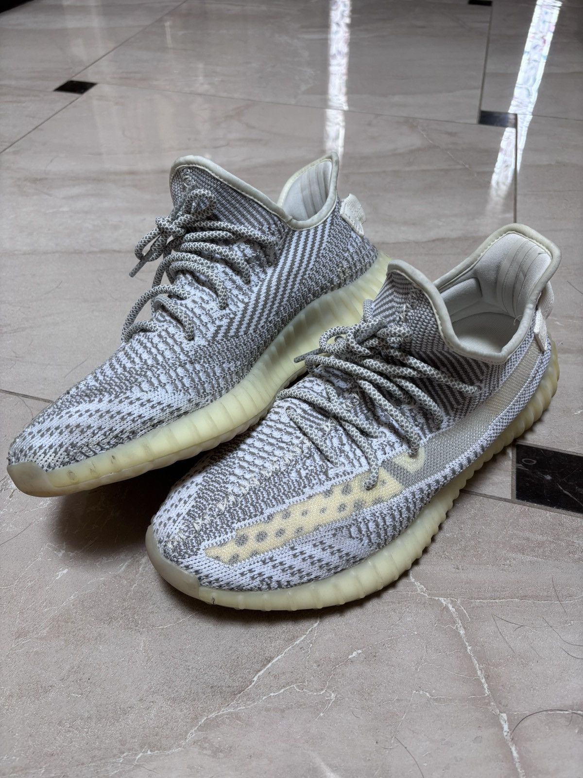 Yeezy Yeezy Static 350V2 Size US 11 / EU 44 - 1 Thumbnail
