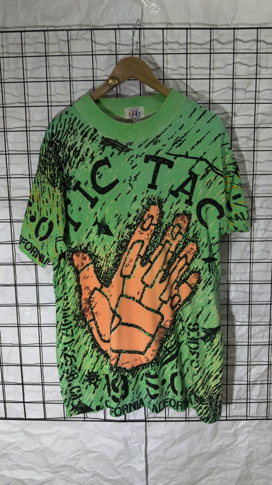 Body Glove Rare vintage 90' bootleg body glove fullprint surf tee shirt Size US L / EU 52-54 / 3 - 3 Thumbnail
