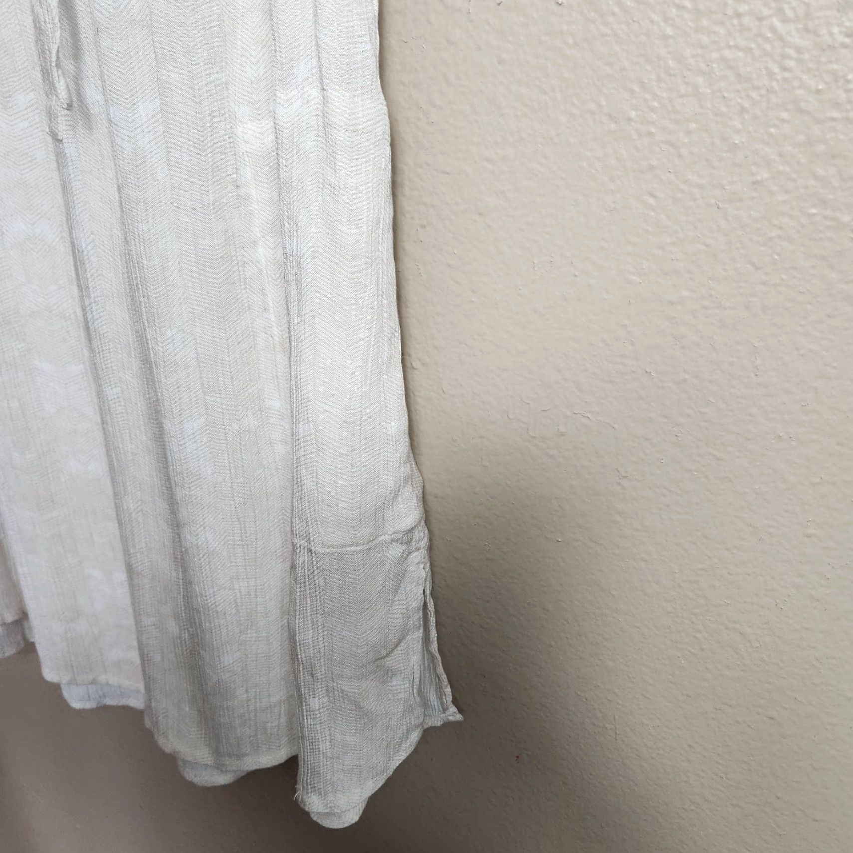 Prana Prana Womens |S| Natassa Crinkled Sleeveless Tunic Beige V-Neck Pockets Lightweight Beach Tunic 100% Lenzing Modal Regular S Womens Size S / US 4 / IT 40 - 7 Thumbnail