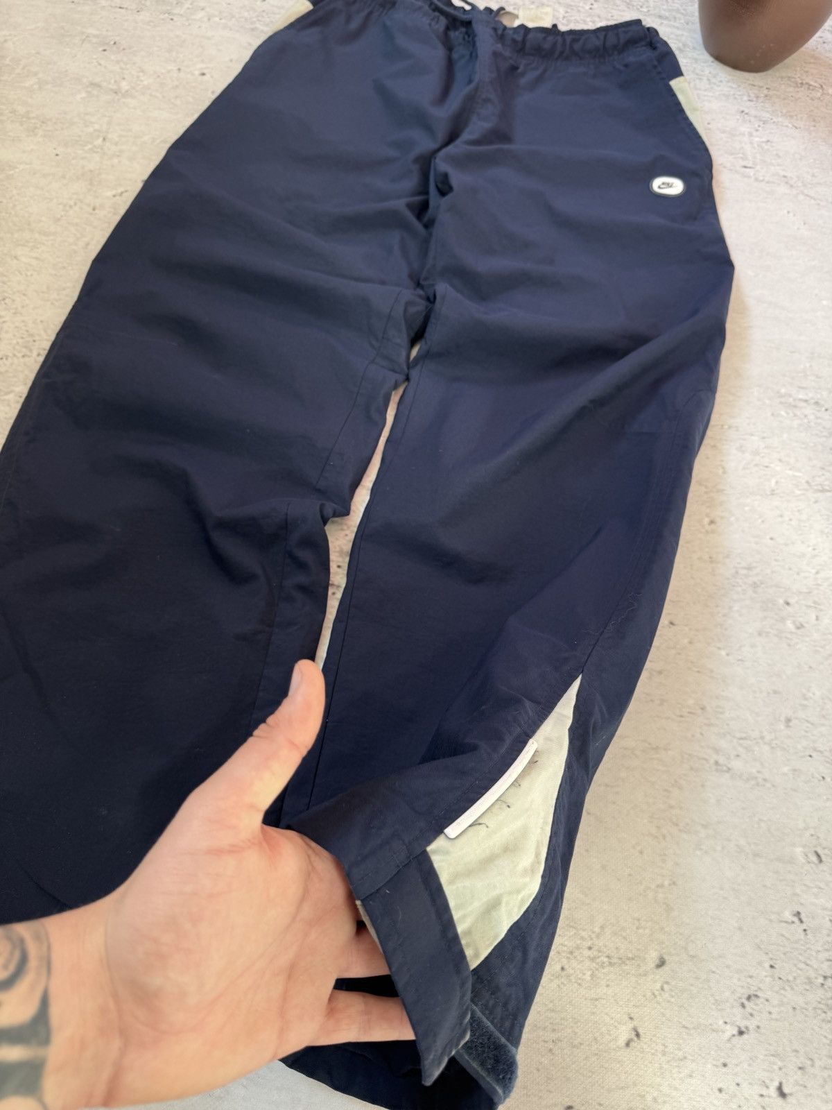 Nike × Vintage NIKE NYLON VINTAGE Y2K OVERSIZE BAGGY FIT PANTS SWEATPANTS Size US 34 / EU 50 - 3 Thumbnail