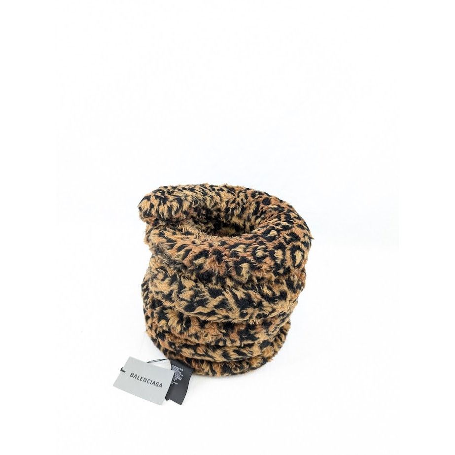 Balenciaga o1rshd1 Size: OS / Fake Fur Wire Scarf in Beige / Brown Size ONE SIZE - 11 Thumbnail