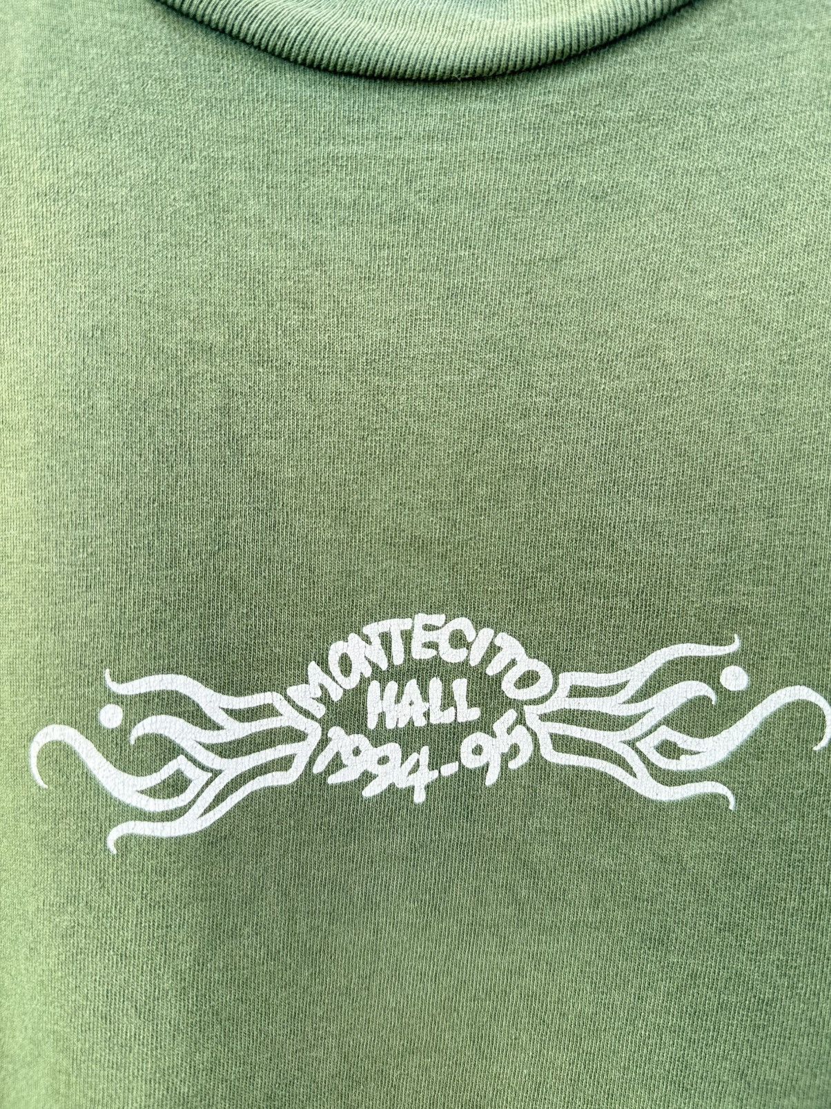 Vintage Thrashed Vintage 90s Montecito Hall Art Logo Sun Faded Tee Size US L / EU 52-54 / 3 - 4 Thumbnail