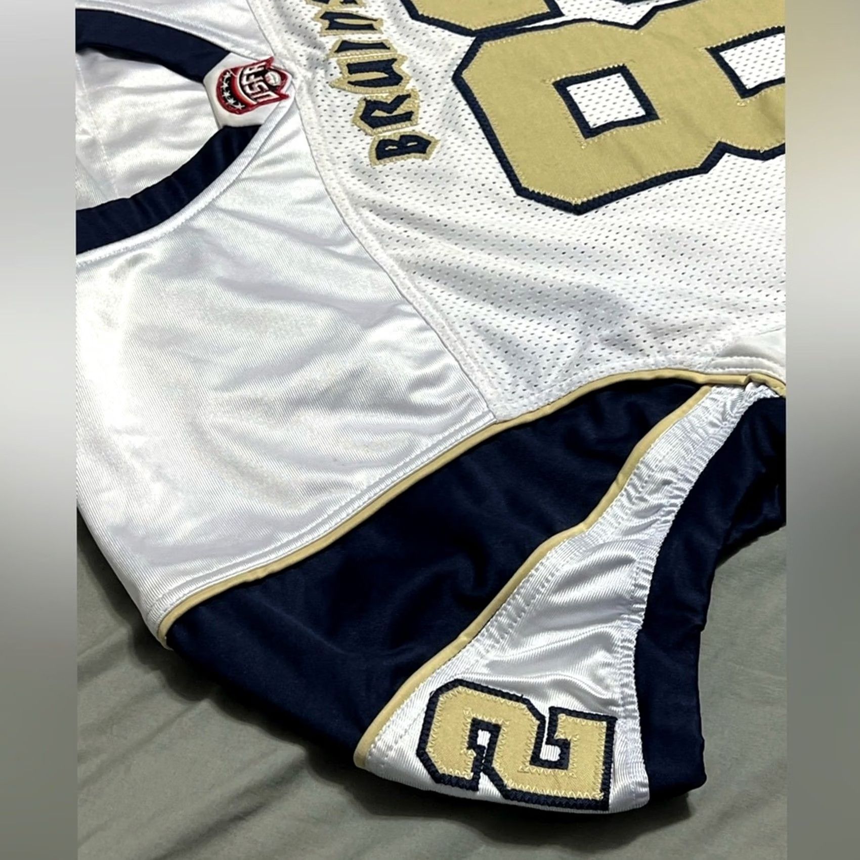 Brooks USFA Semi-Pro Football Game Used Bruins Jersey #82 Brooks XL White Mens T-Shirt 1 of 1 Size US XL / EU 56 / 4 - 5 Thumbnail