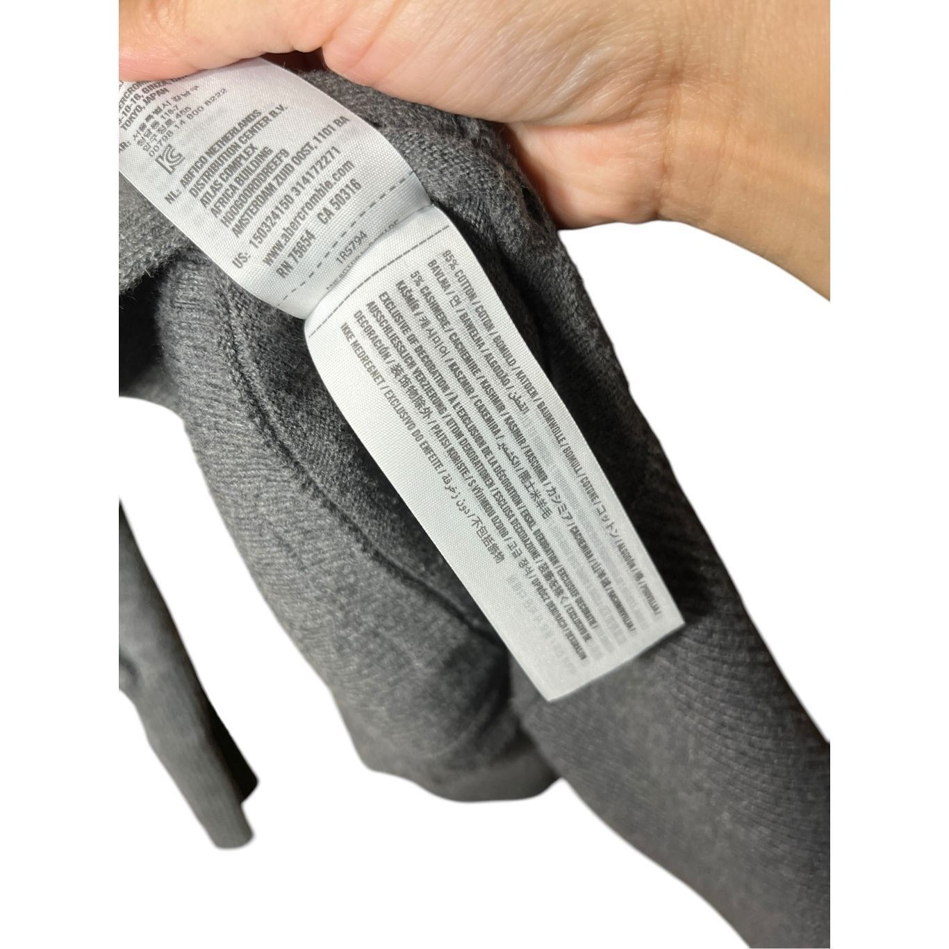 Abercrombie & Fitch Abercrombie & Fitch Y2K Gray Long Sleeve Cardigan Sweater Size XS Size XS / US 0-2 / IT 36-38 - 7 Thumbnail