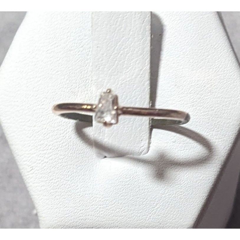 Other Minimalist Rose Gold Cubic Zirconia Ring Size 6 3/4 Size ONE SIZE - 9 Thumbnail