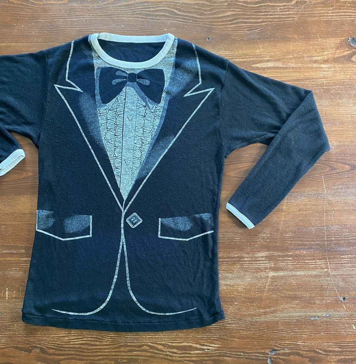 Vintage Vintage 80’s Tuxedo Shirt Long Sleeve Single Stitch Tee Size US XXS / EU 40 - 1 Thumbnail