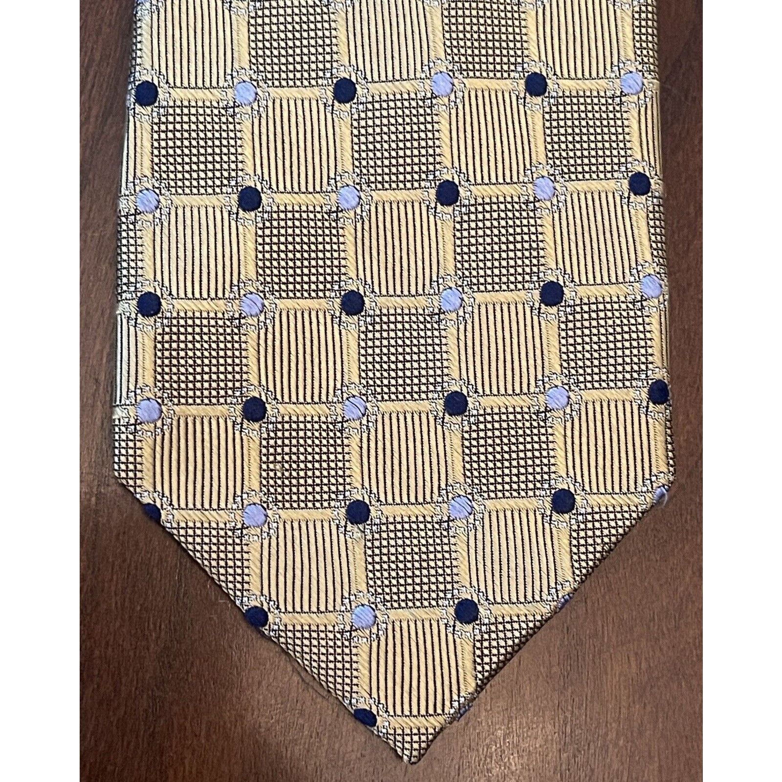 Jos. A. Bank Jos. A. Bank Executive Collection Gold Silk Made In China Size ONE SIZE - 1 Thumbnail