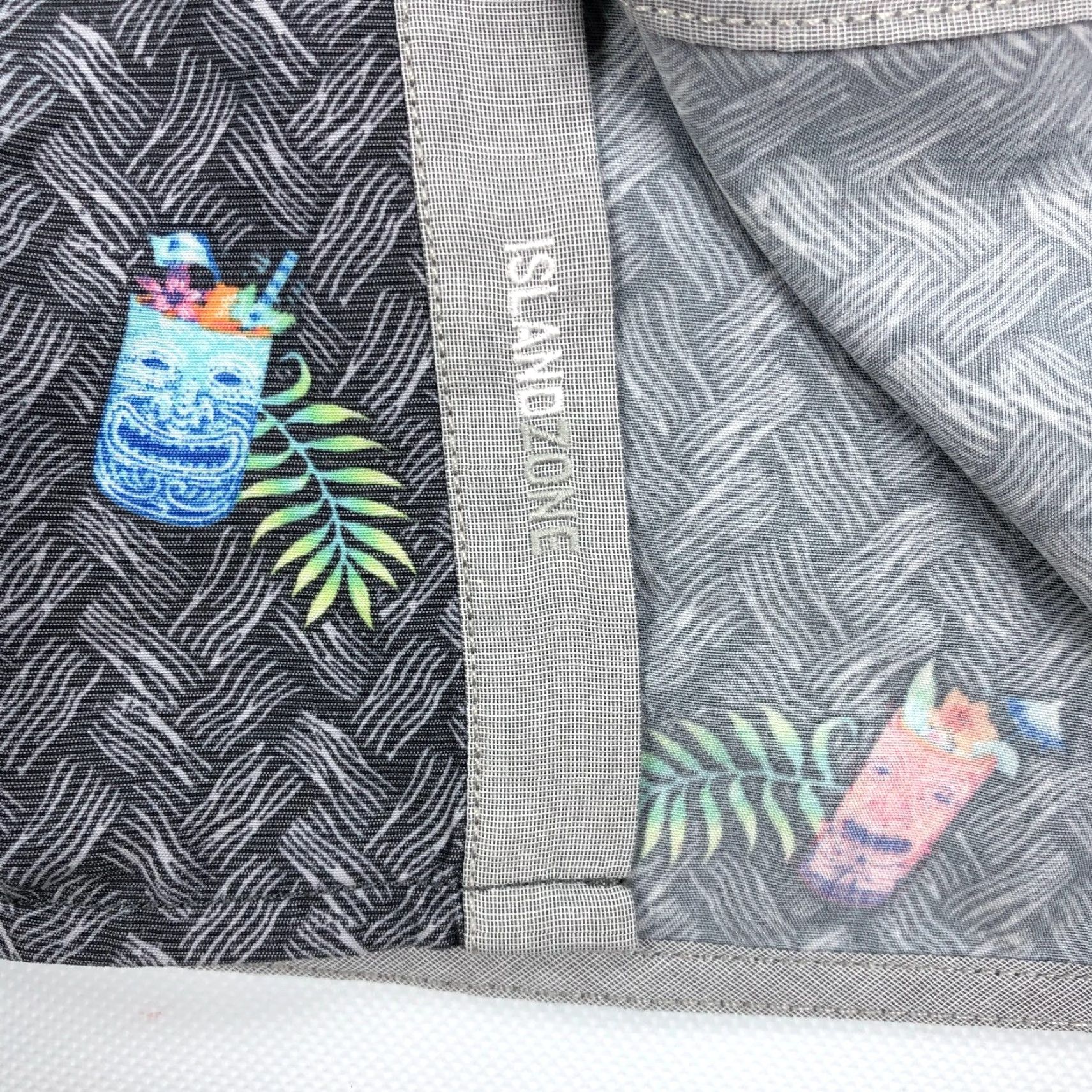 Tommy Bahama Tommy Bahama The Coconut Point Tiki Cocktails Button-Down Shirt 2XLB Adult Men's Gray Tropical Short Sleeve Size US XXL / EU 58 / 5 - 3 Thumbnail